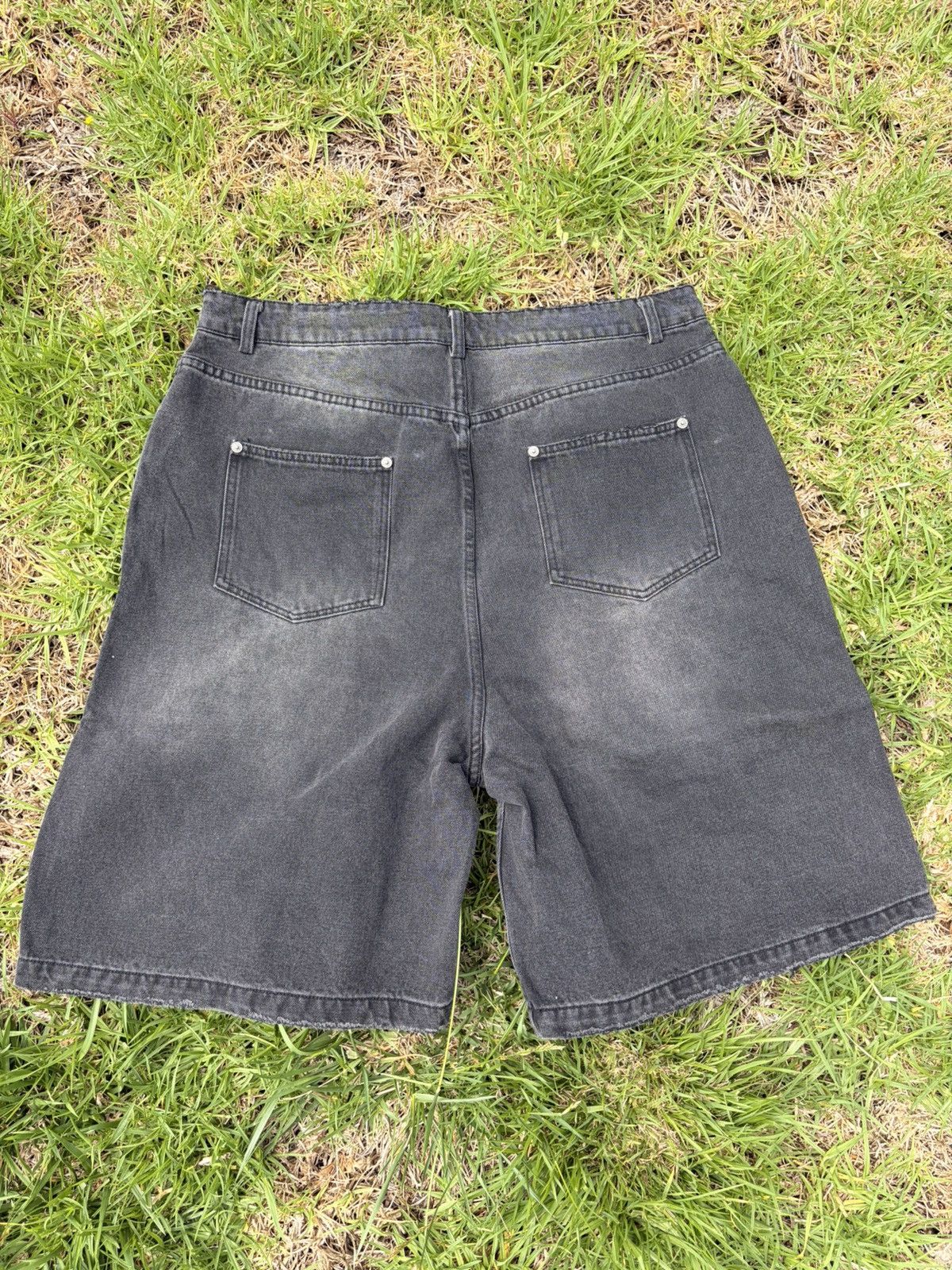 Vale Vale Forever Dream Jorts Size US 34 / EU 50 - 14 Thumbnail