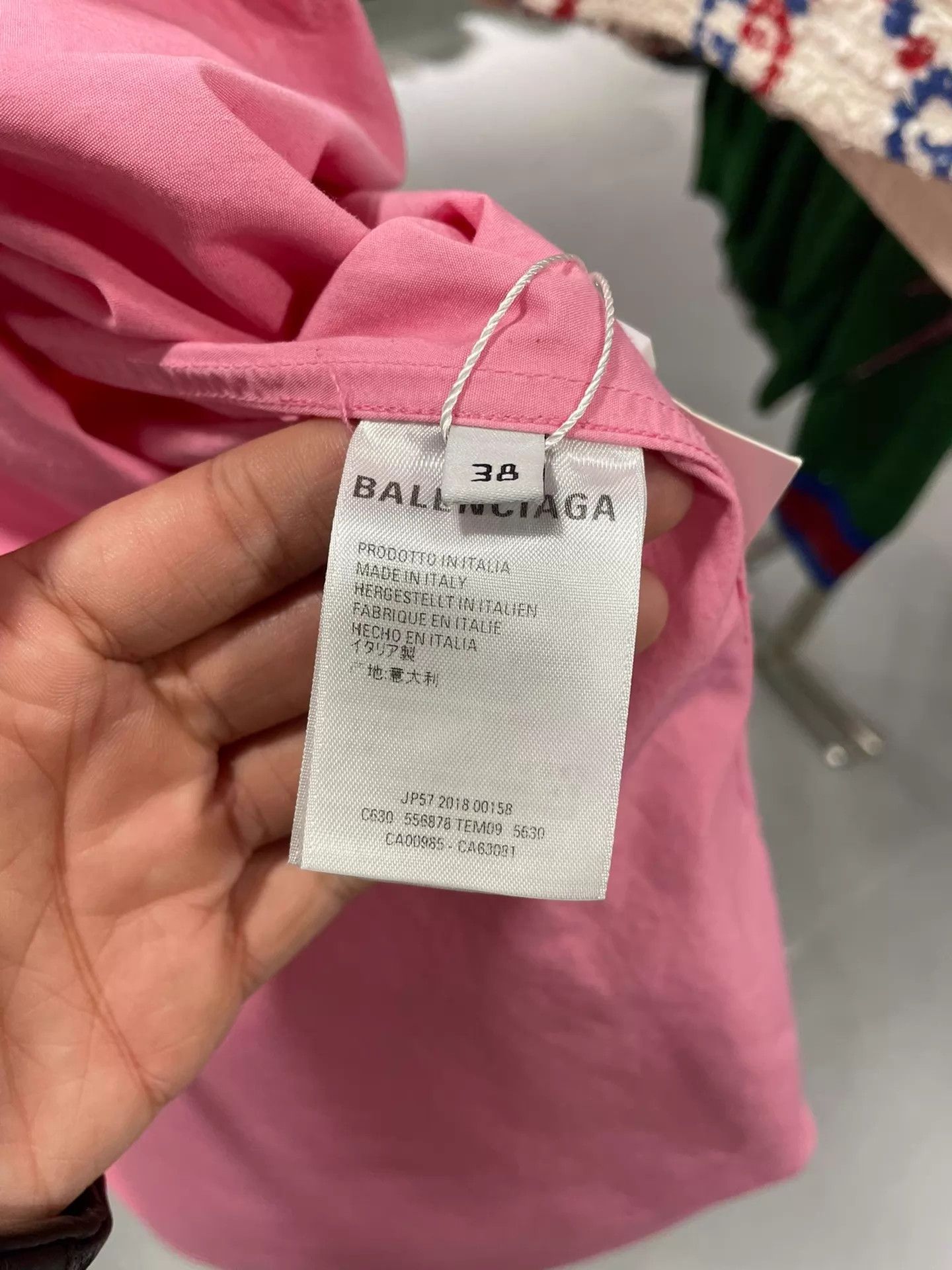 Balenciaga Balenciaga Big Logo Shirt Size 38 Good Authentic Size US S / EU 44-46 / 1 - 6 Thumbnail