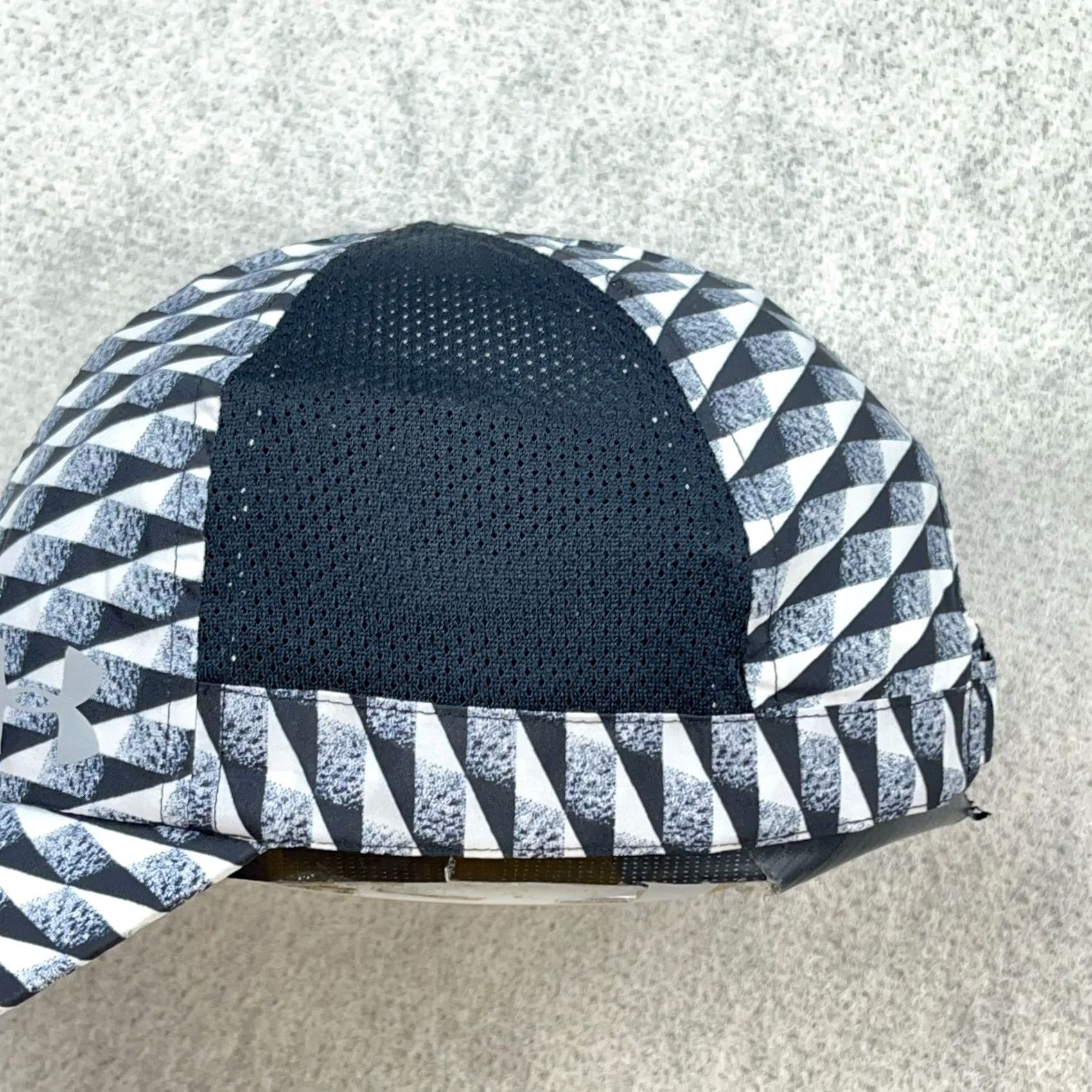 Under Armour Under Armour Hat Cap Women Strap Back Performance Running Geometric Gym Ladies Size ONE SIZE - 4 Thumbnail