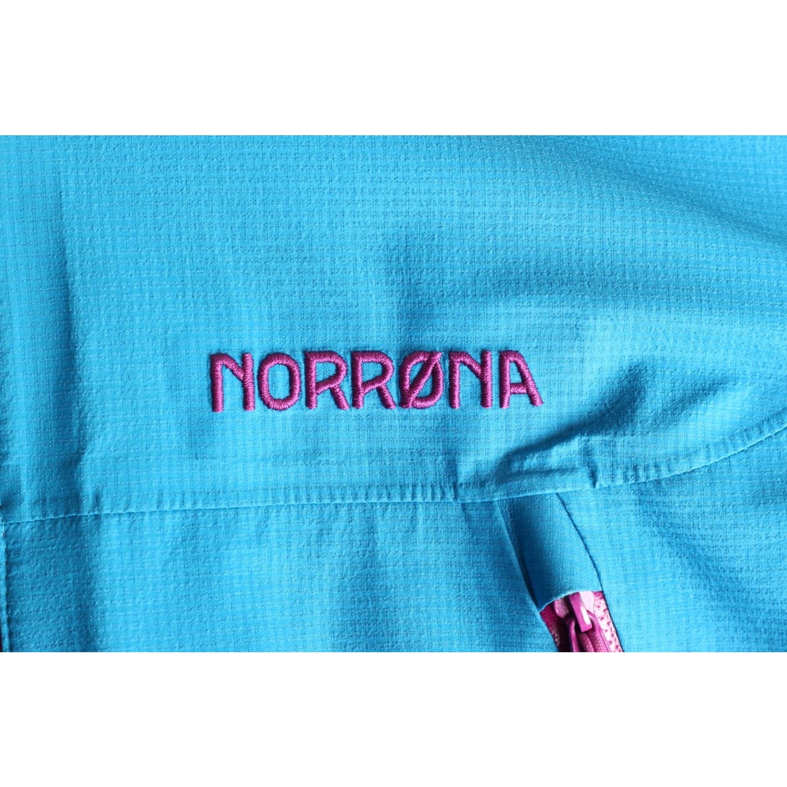 Vintage NORRONA Falketind Dri3 Jacket Women Size L Hooded Waterproof Hiking Outdoor Jacket Size L / US 10 / IT 46 - 5 Thumbnail