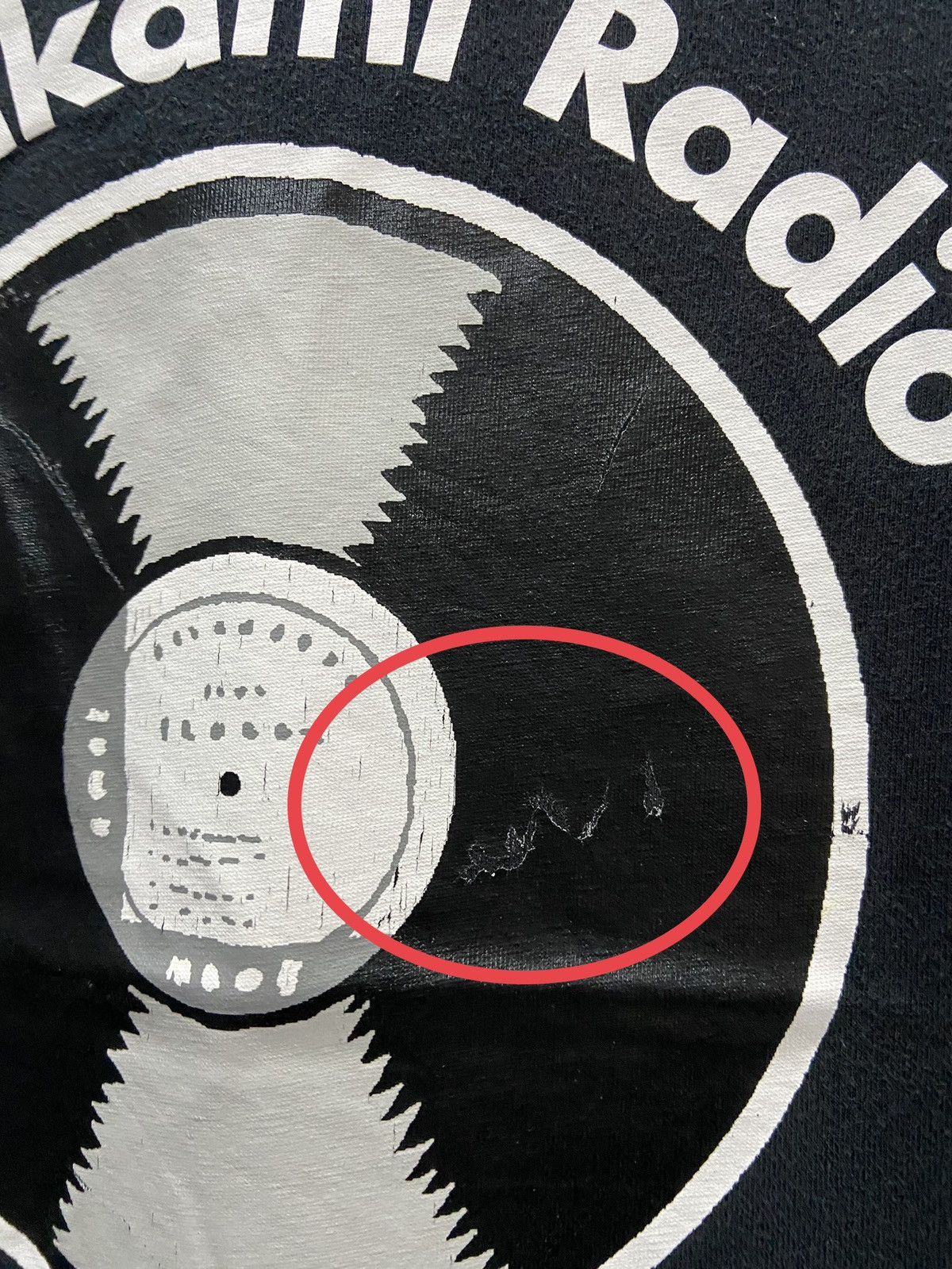 Uniqlo HARUKI MURAKAMI RADIO TOKYO FM x UNIQLO TEE SHIRT Size US XL / EU 56 / 4 - 7 Thumbnail