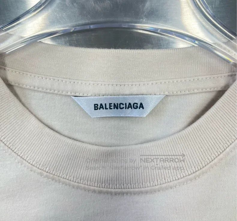 Balenciaga Balenciaga Beige embroidered logo short-sleeve T-shirt Size US L / EU 52-54 / 3 - 3 Thumbnail