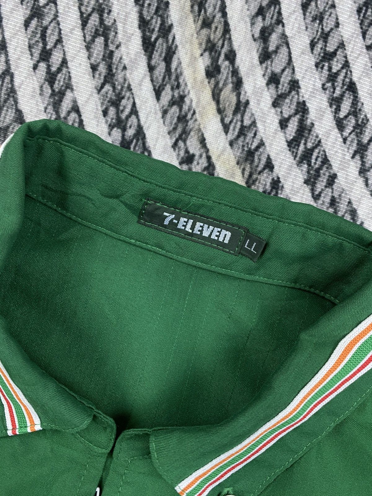 Japanese Brand Vtg 7 Eleven Edition Staff Uniform Workwear Jacket Size US L / EU 52-54 / 3 - 8 Thumbnail