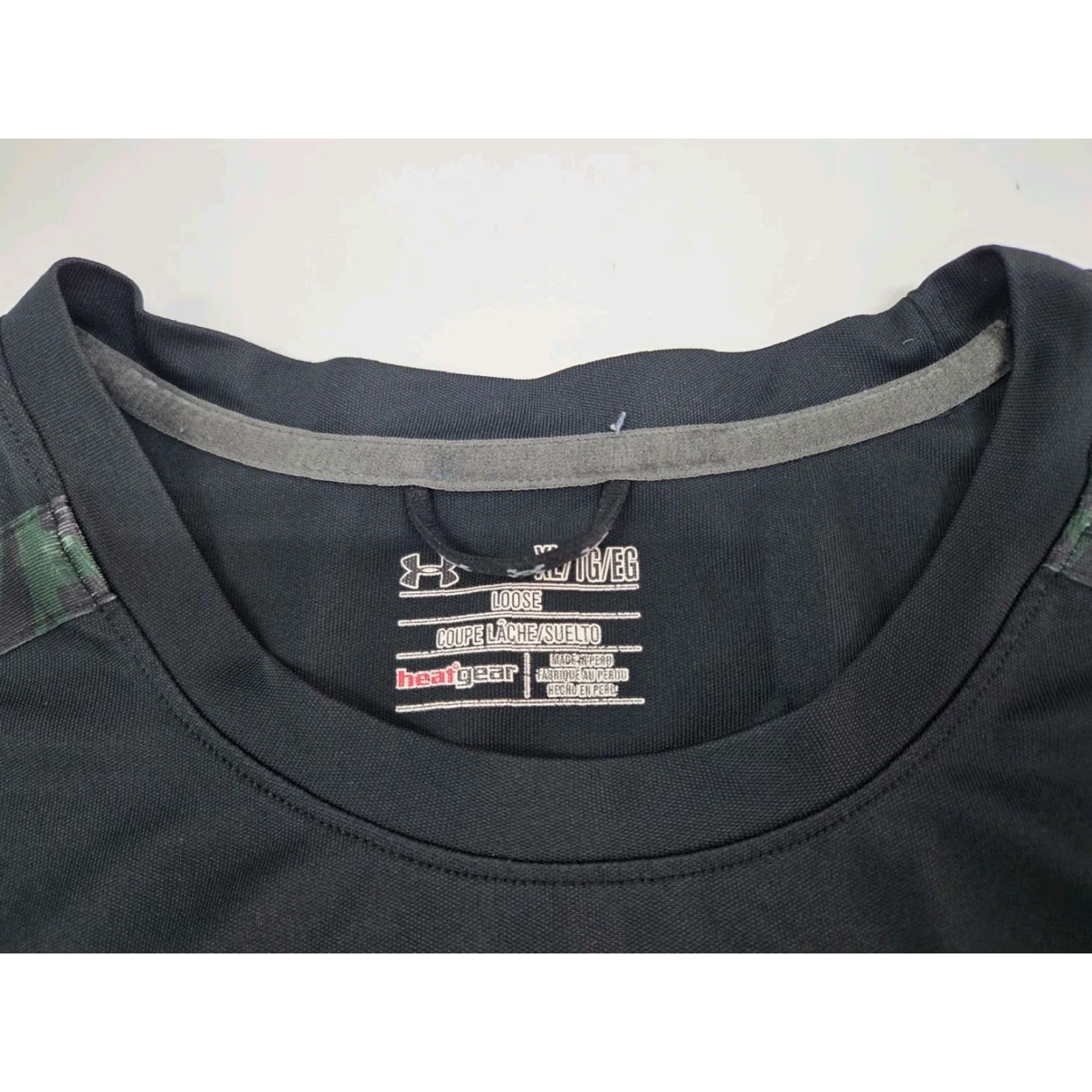 Under Armour Under Armour Mens Short Sleeve T Loose HeatGear Shirt Tribal Stripe XL Crew Neck T-Shirt Black/Green Size US M / EU 48-50 / 2 - 2 Thumbnail