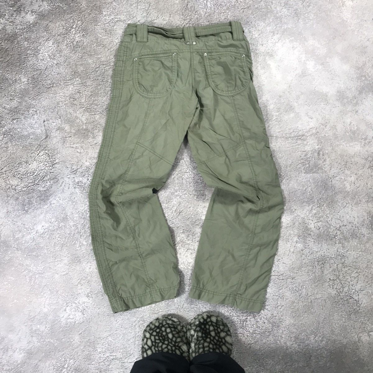 Vintage Vintage Y2K Baggy Cargo Pants Olive Green Streetwear Logo 28 Size 28" / US 6 / IT 42 - 4 Thumbnail