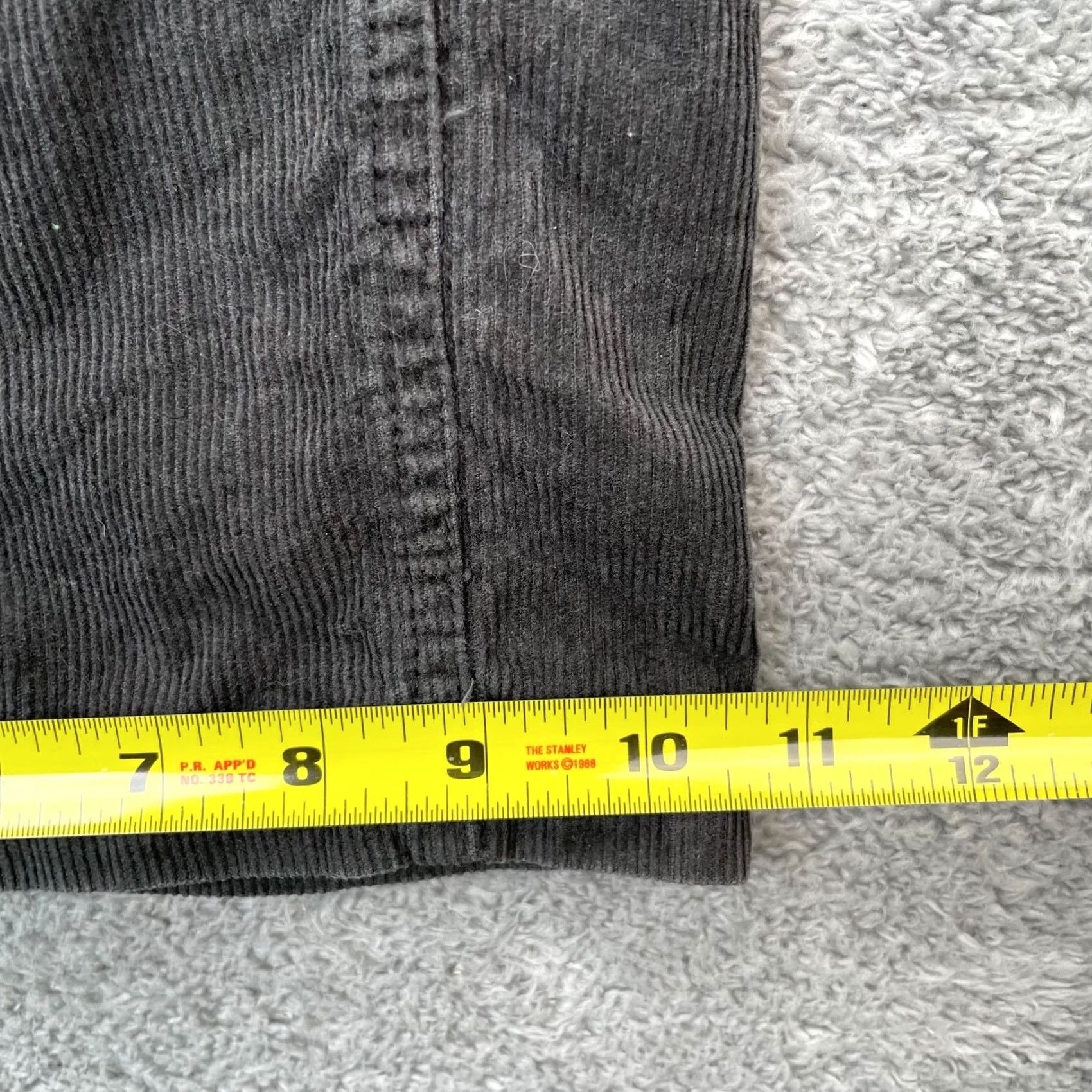 Vintage H And M Pants Womens 20 Black Baggy Raver Corduroy Cargo Wide Leg y2k 90s Grunge Pants Womens Regular 29in Inseam Black Corduroy Cargo Wide-Leg"} Size 42" / US 20 - 8 Thumbnail