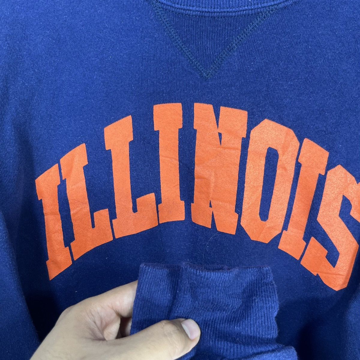 Russell Athletic × Vintage VINTAGE 90s RUSSELL ATHLETIC ILLINOIS UNIVERSITY SWEATER Size US L / EU 52-54 / 3 - 8 Thumbnail