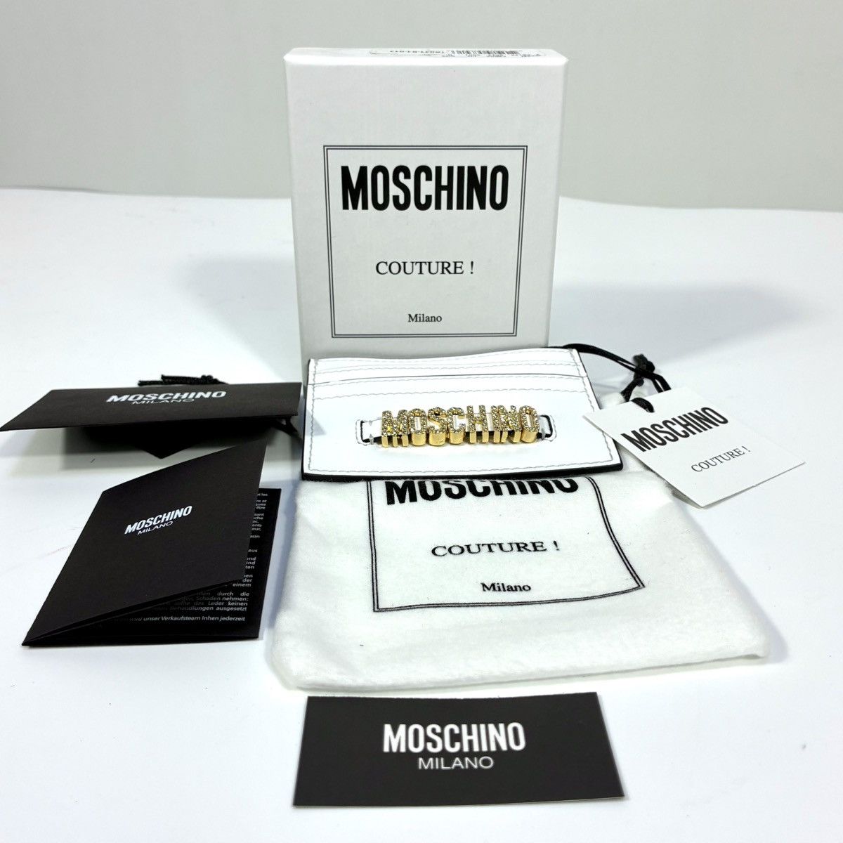 Moschino Moschino Couture Logo Card Case Fantasy Print White NWT Glam Size ONE SIZE - 3 Thumbnail