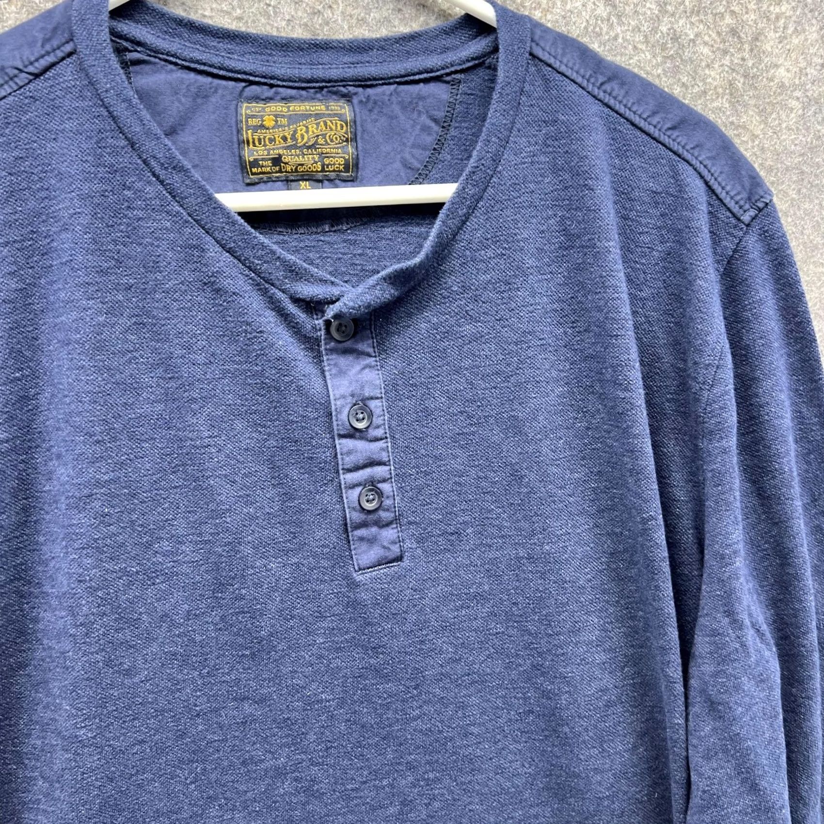 Lucky Brand Lucky Brand Shirt Men XL Henley Blue Navy Casual Pullover Regular All Seasons Vintage? Size US XL / EU 56 / 4 - 4 Thumbnail