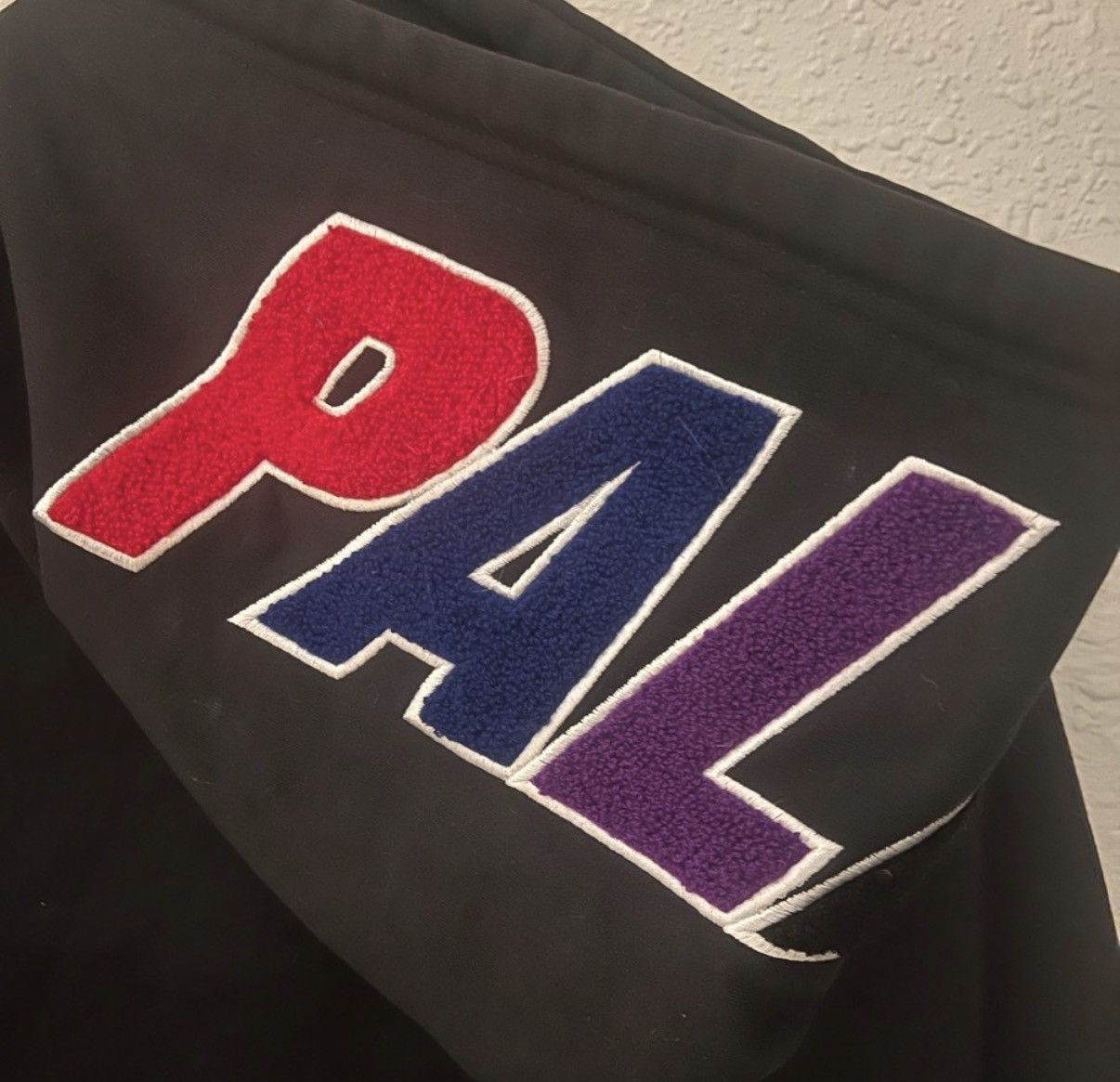 Palace Palace Chenille Spell Out Hoodie Size US XL / EU 56 / 4 - 2 Thumbnail