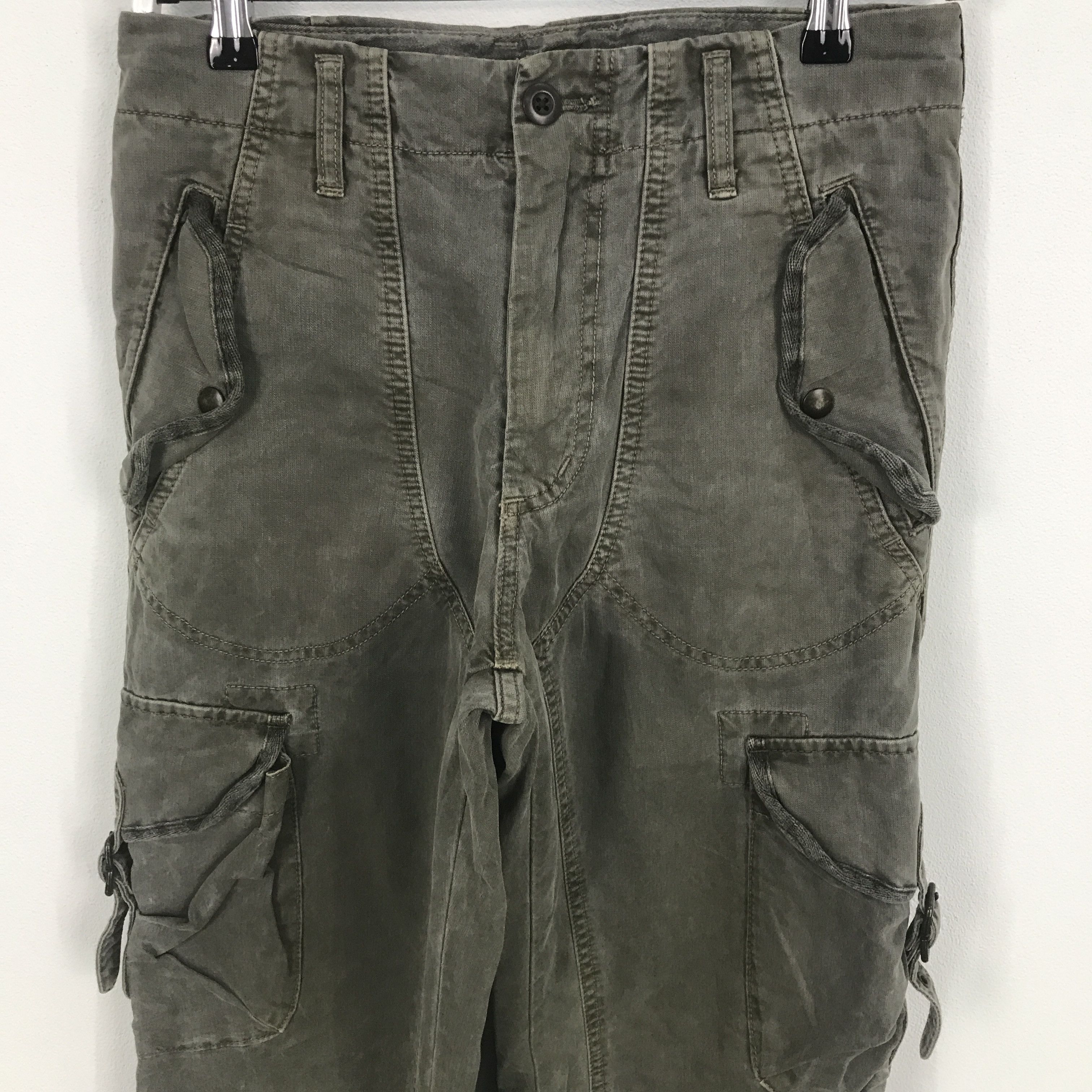 Jun Takahashi × Uniqlo Rare Cargo uniqlo gray multi pocket pants Size US 28 / EU 44 - 2 Thumbnail