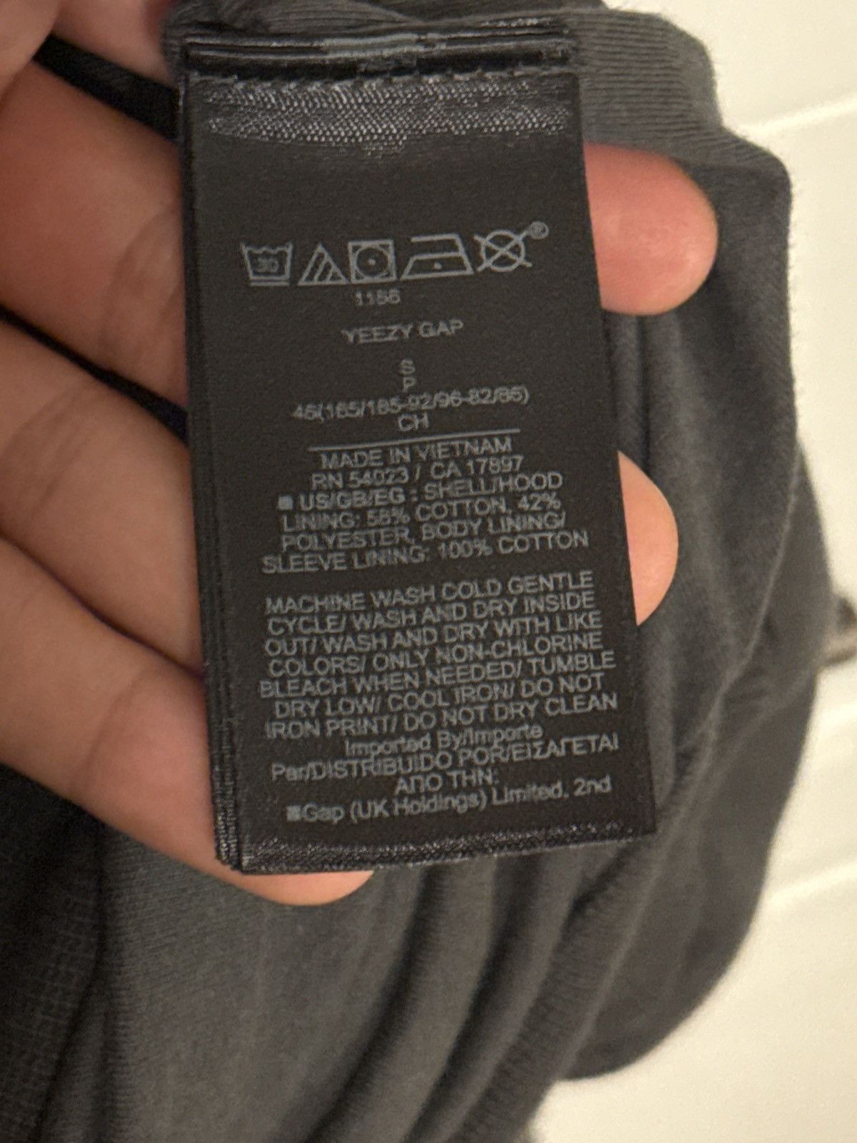 Balenciaga × Gap × Yeezy Yeezy black dove hoodie Size US S / EU 44-46 / 1 - 4 Thumbnail