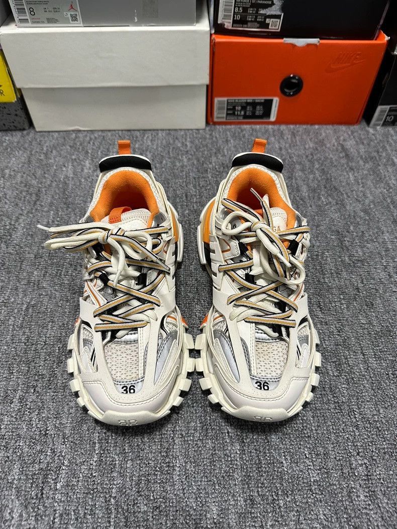 Balenciaga Balenciaga Balenciaga Track Sneakers White Orange Size 36 Size US 6 / IT 36 - 2 Thumbnail