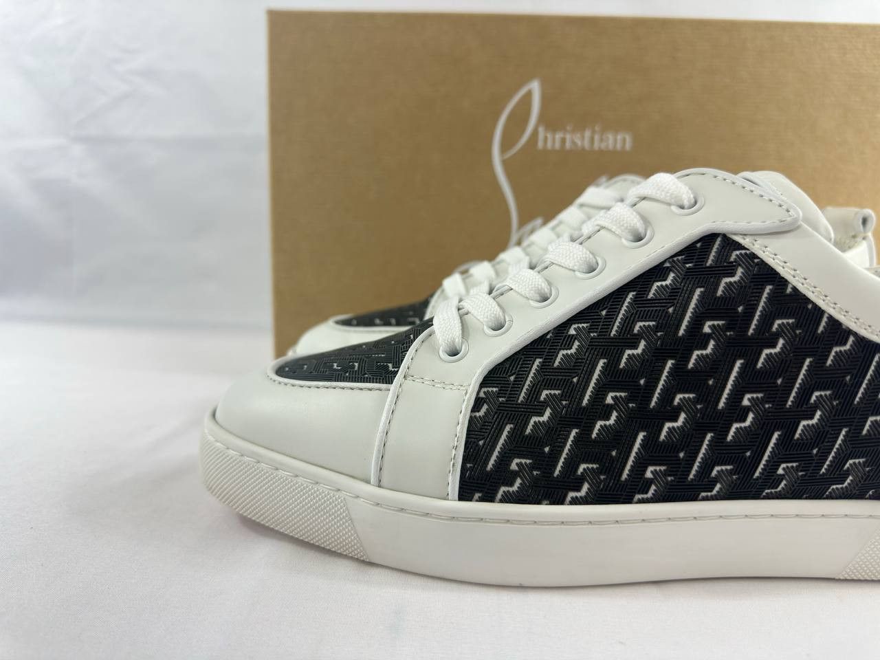 Christian Louboutin Christian Louboutin Rantulow Orlato Flat Sneakers Size US 9 / EU 42 - 8 Thumbnail