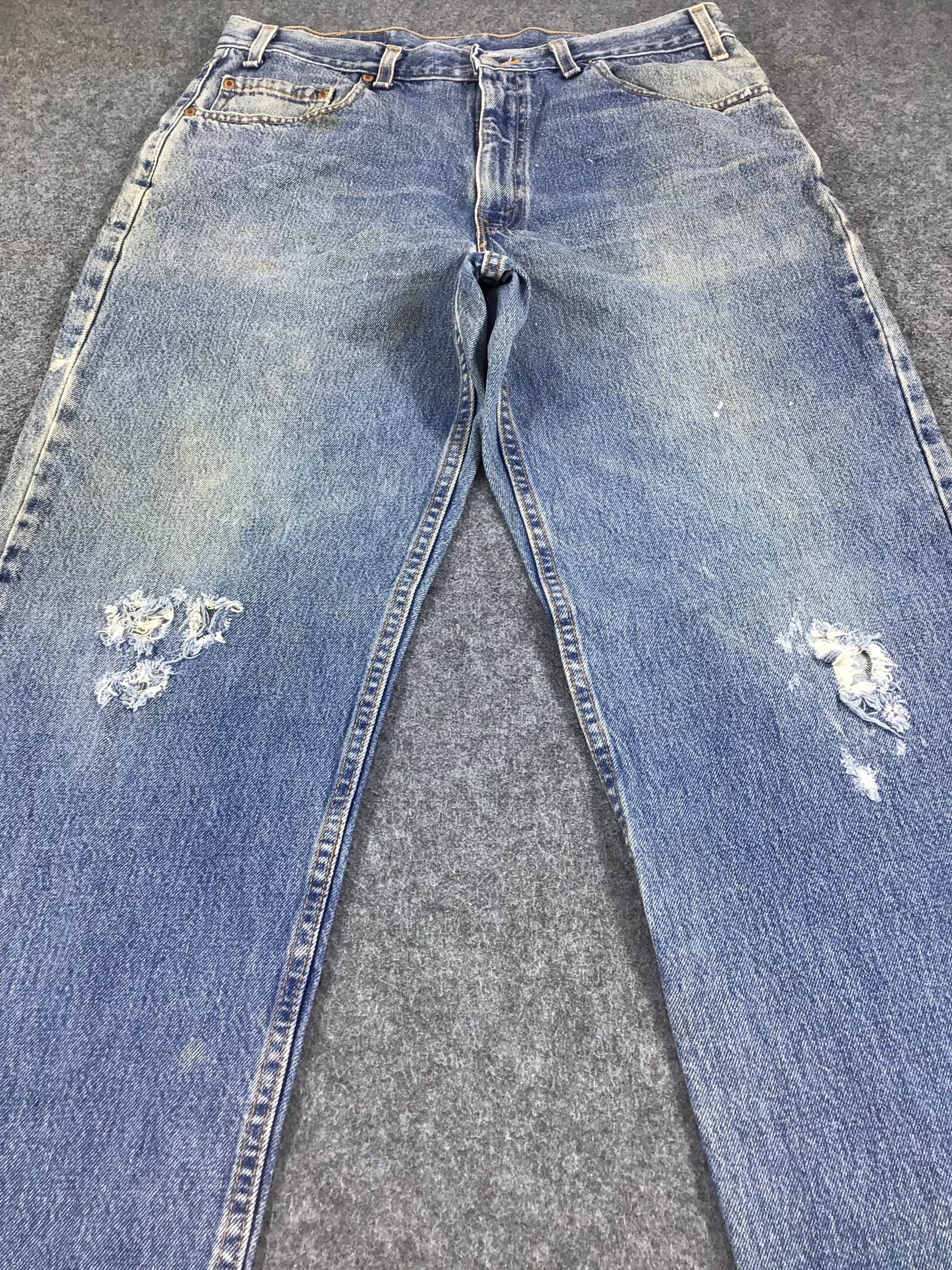 Levi's Vintage Levis Jeans Lot 550 Distressed Denim -J864 Size US 35 - 3 Thumbnail