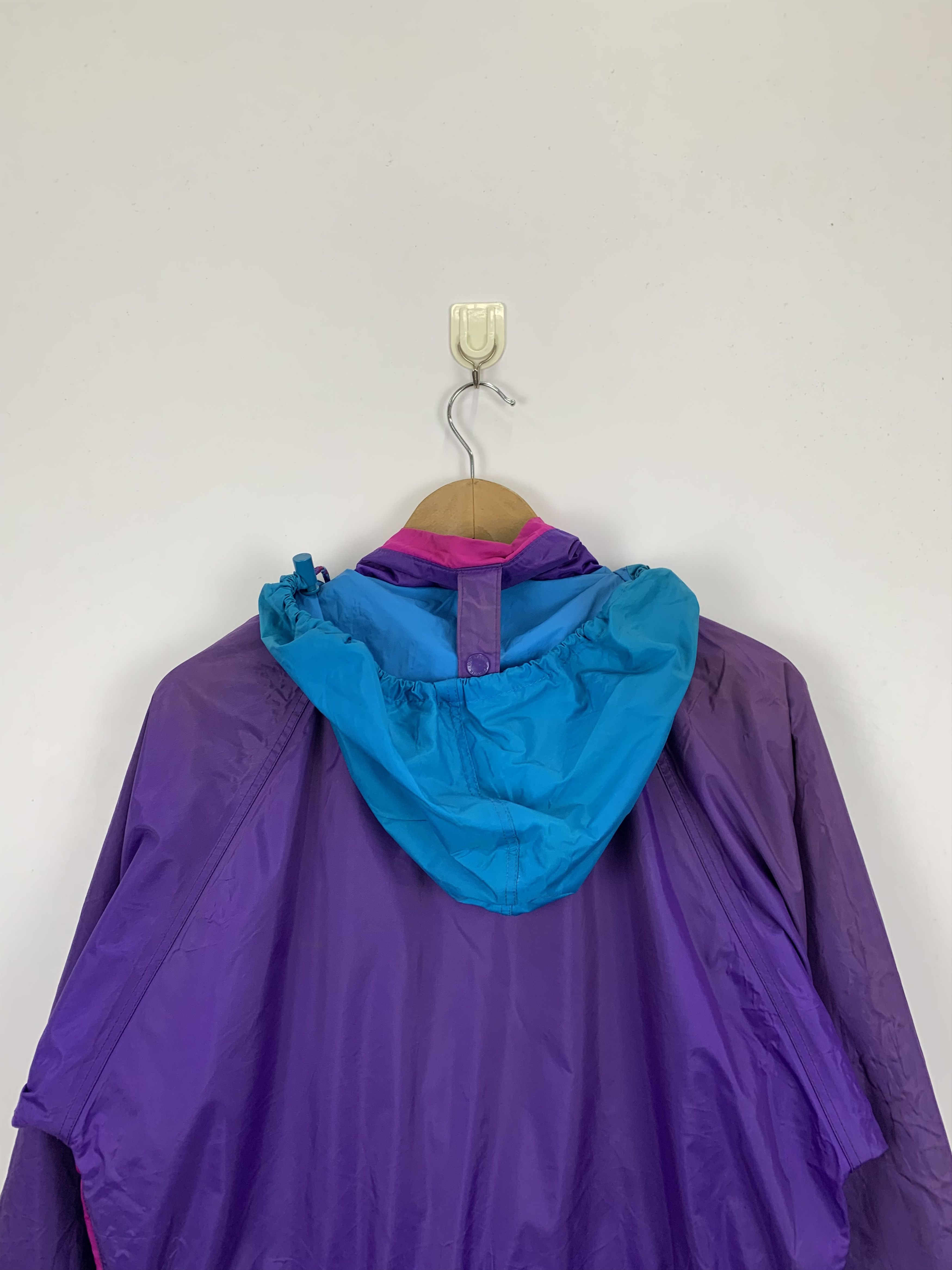 Japanese Brand Vintage Multicolour Outdoor Clothing Ski Jacket J0969 Size US XS / EU 42 / 0 - 4 Thumbnail