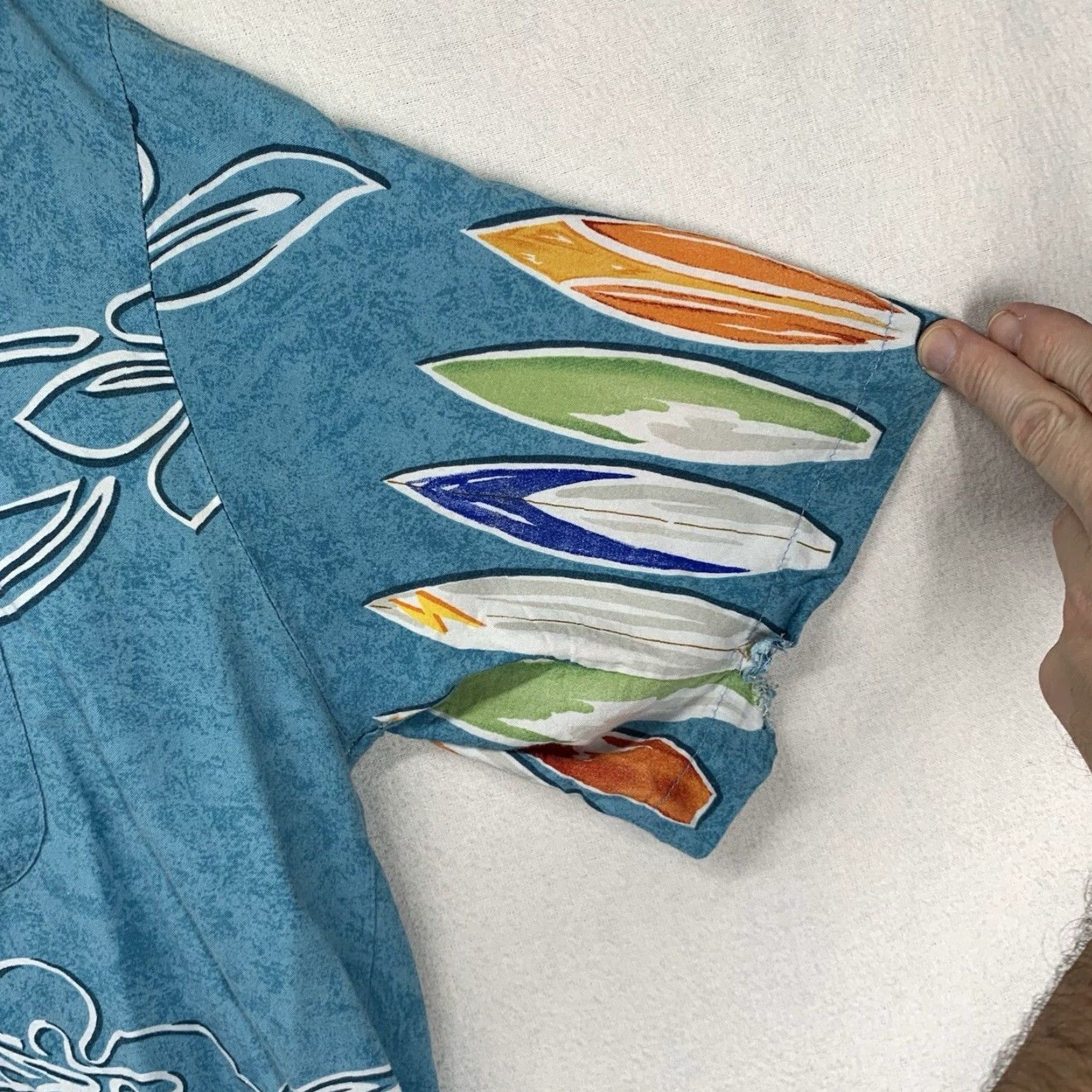 Vintage VINTAGE Ocean Current Men’s Surf Board Hawaiian Shirt Large Blue Floral 100% Rayon Beach Summer Casual Size US L / EU 52-54 / 3 - 6 Thumbnail