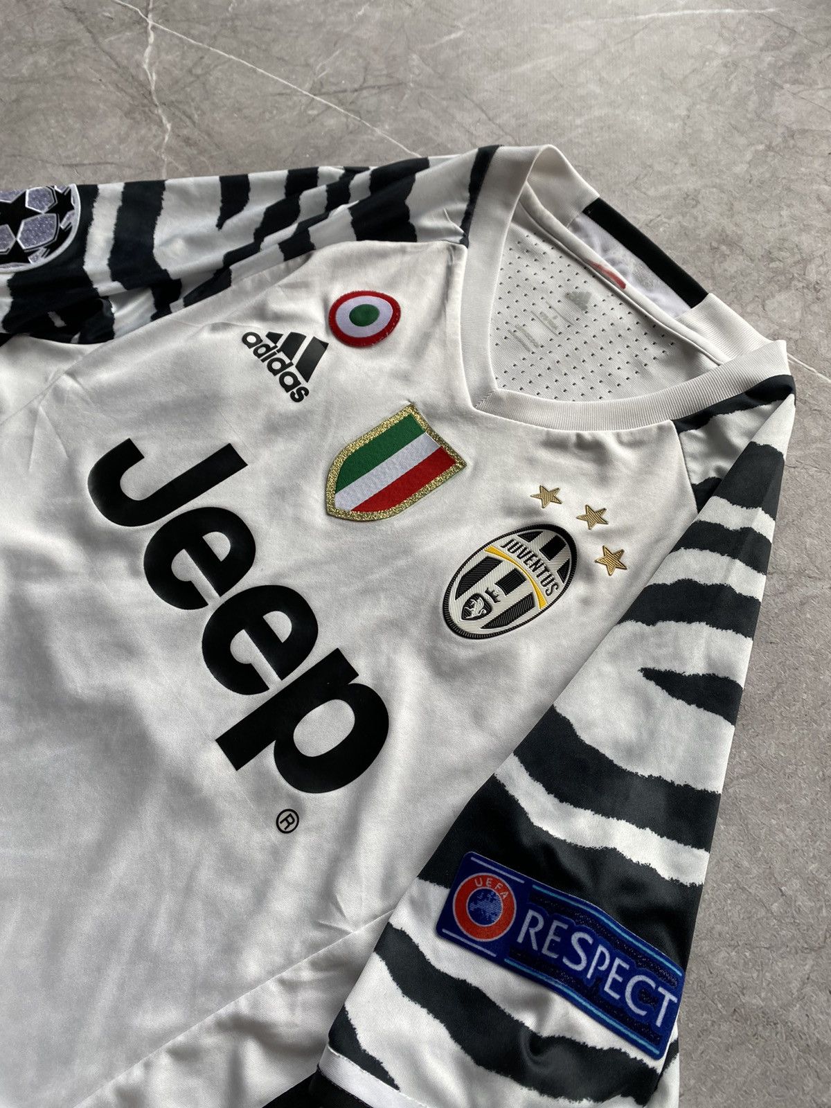 Adidas 🇮🇹Adidas 2016-17 FC Juventus # 10 Football Soccer Jersey Size US S / EU 44-46 / 1 - 6 Thumbnail