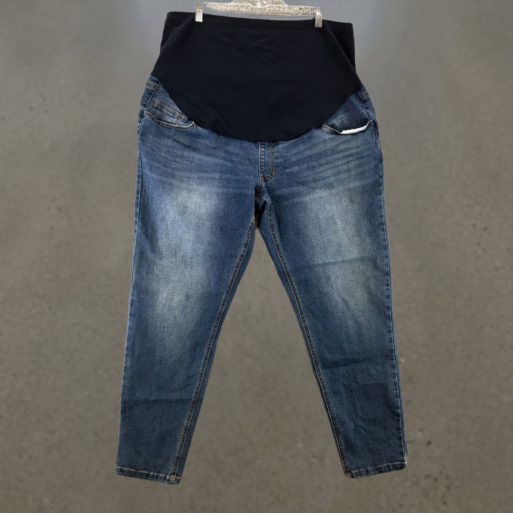 Vintage Time And Tru Maternity Jeans Womens XXL Blue Medium Wash Denim Ankle 5 Pockets Size 40" / US 18 - 1 Thumbnail