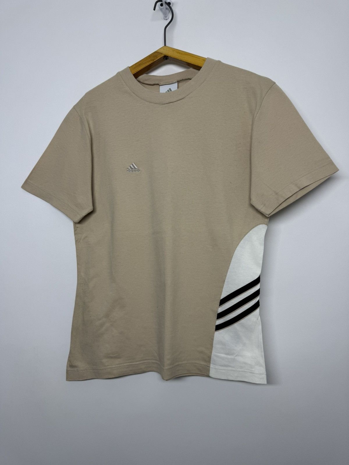 Adidas Vintage Adidas Logo T-Shirt 90’s Size L / US 10 / IT 46 - 3 Thumbnail