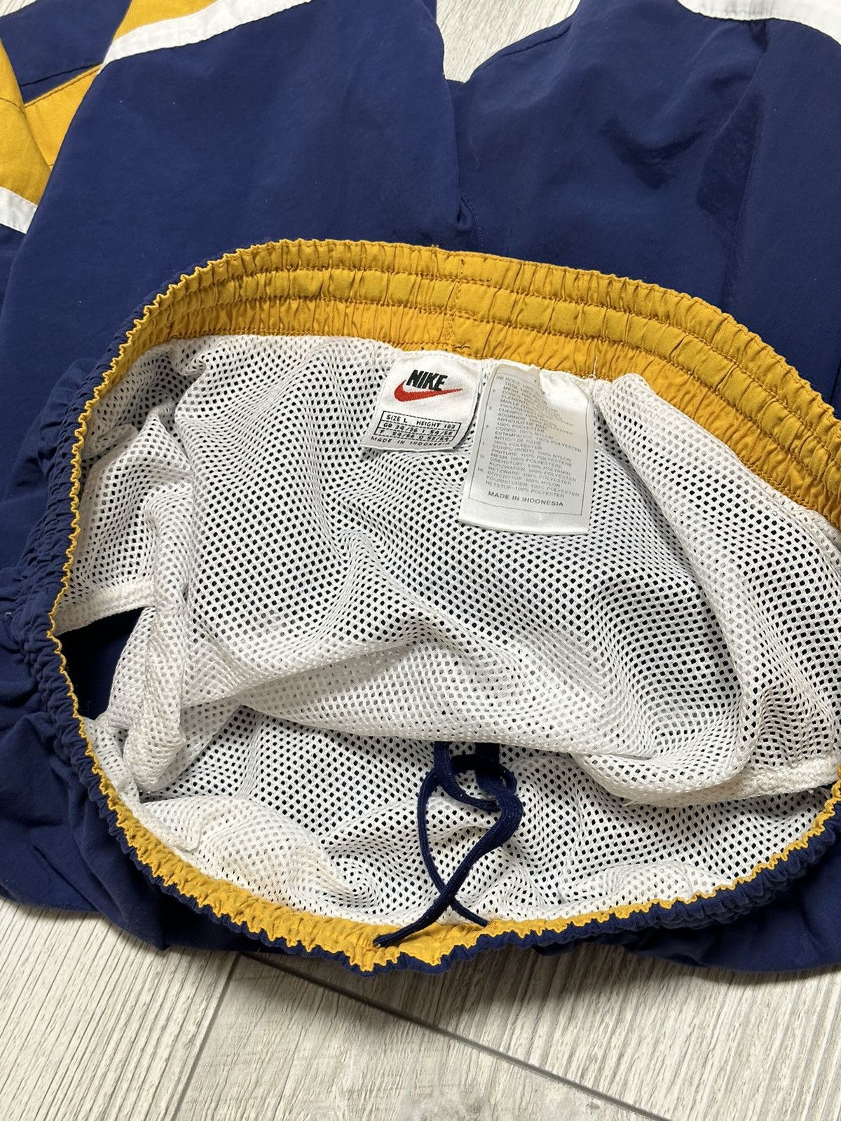 Vintage Vintage Y2K Nike Nylon Shorts Drill Size US 34 / EU 50 - 6 Thumbnail