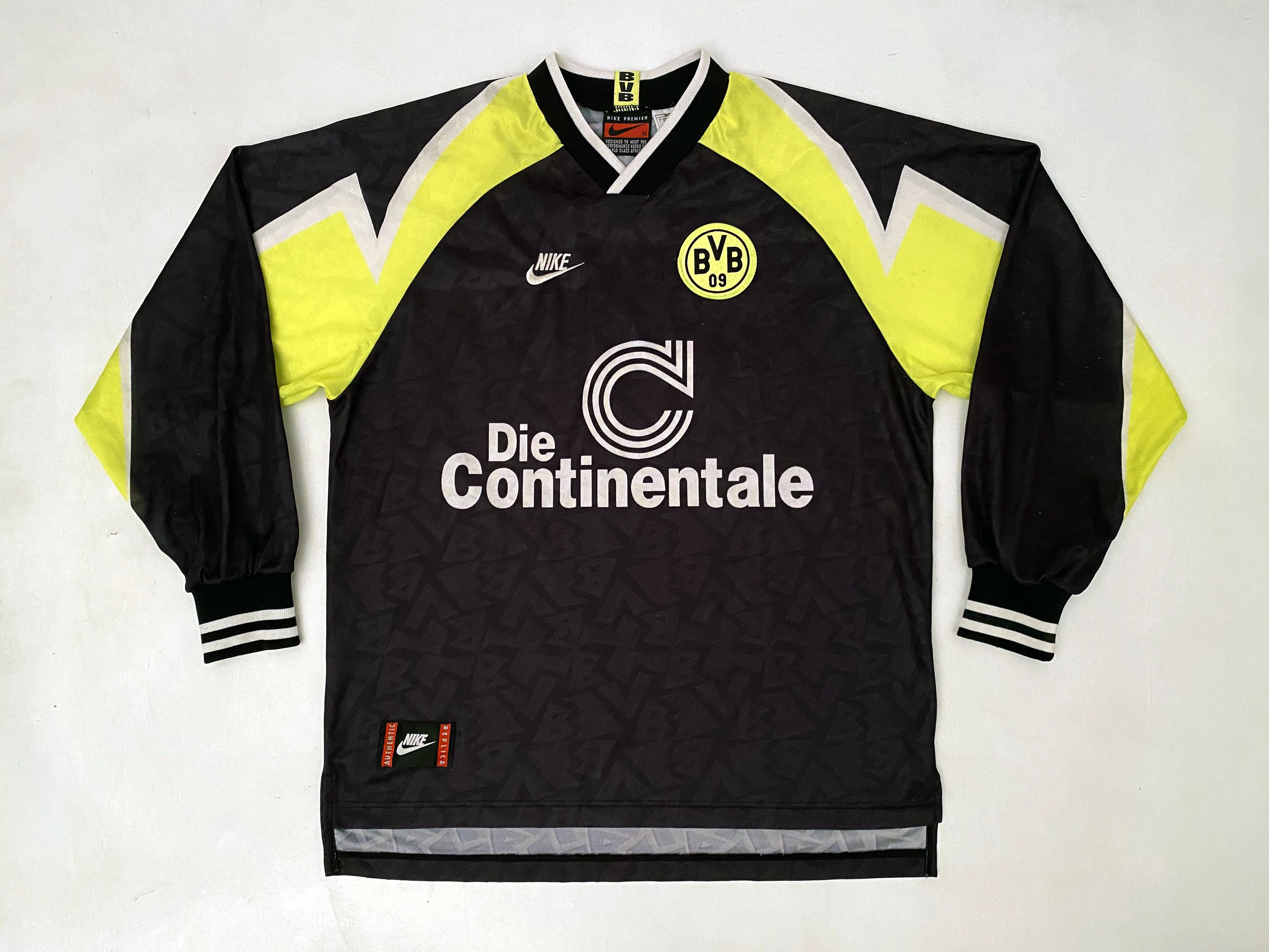 Nike × Vintage Borussia Dortmund Away Shirt Jersey 1995 / 1996 Size US XL / EU 56 / 4 - 3 Thumbnail