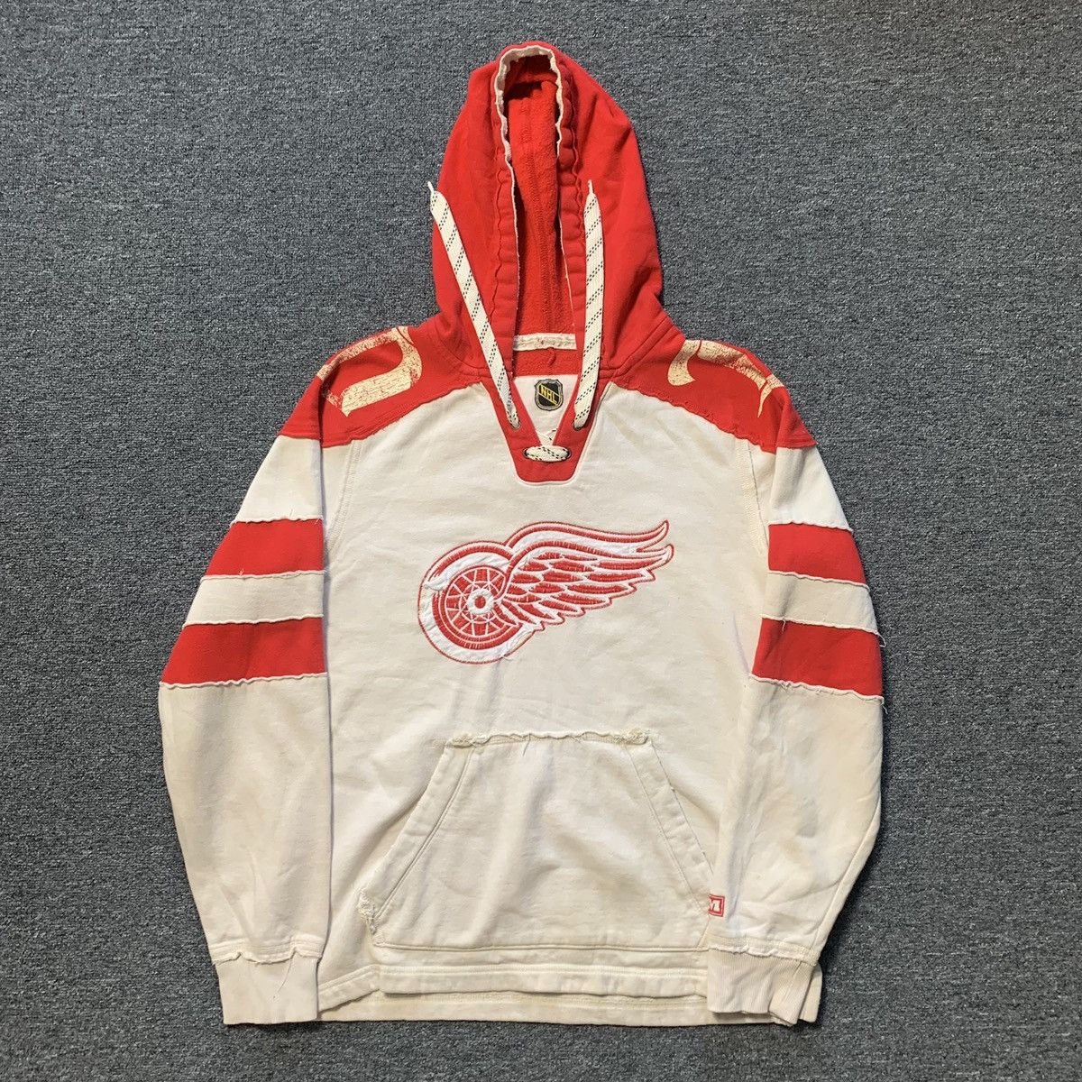 NHL Vintage 90s Detroit Redwings Embroidered logo nhl hoodie y2k Size US M / EU 48-50 / 2 - 1 Thumbnail