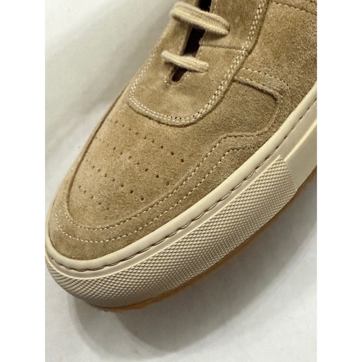 Common Projects COMMON PROJECTS TAN BBALL HIGH SUEDE SNEAKERS Size US 10 / EU 43 - 15 Thumbnail