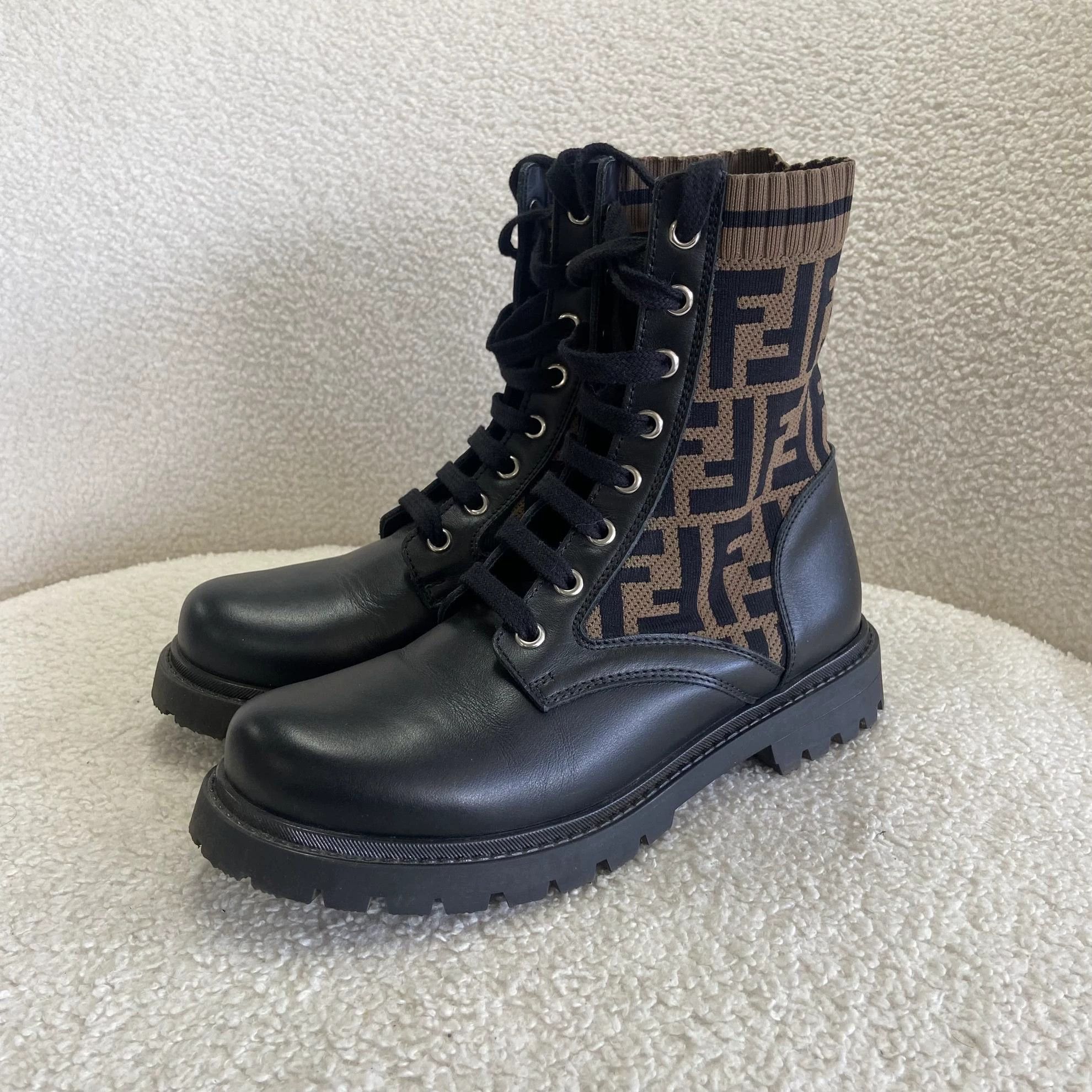 Fendi Fendi knit FF leather panel low-top boots 36 0073 Size US 5.5 / IT 35.5 - 1 Thumbnail
