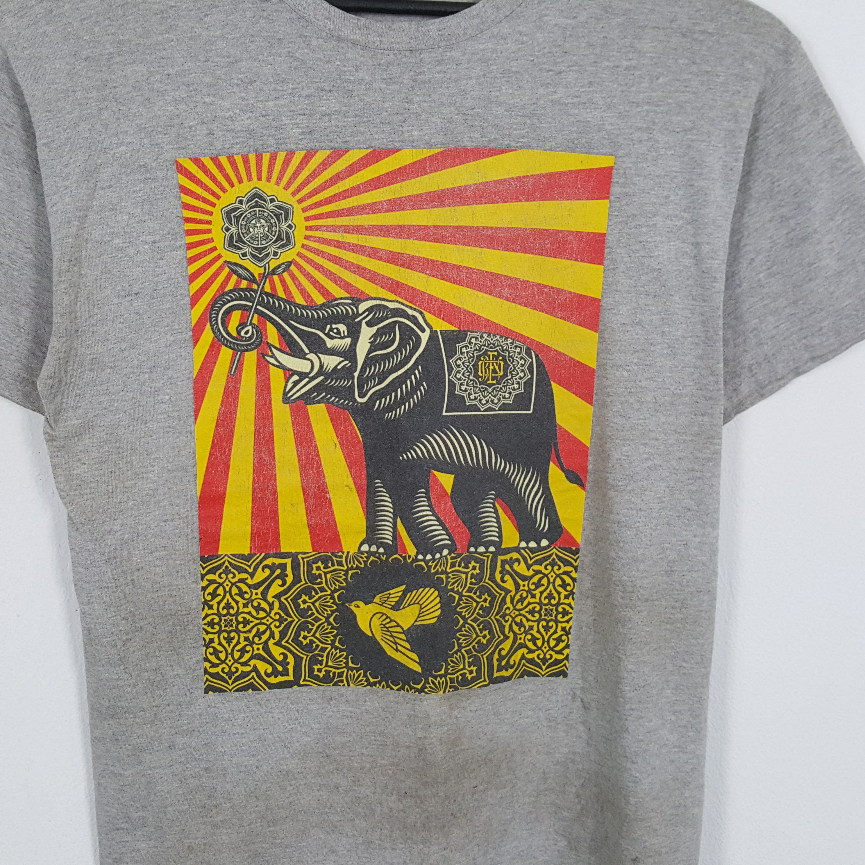Obey × Vintage OBEY Streetwear Style Tshirt Size US M / EU 48-50 / 2 - 2 Thumbnail