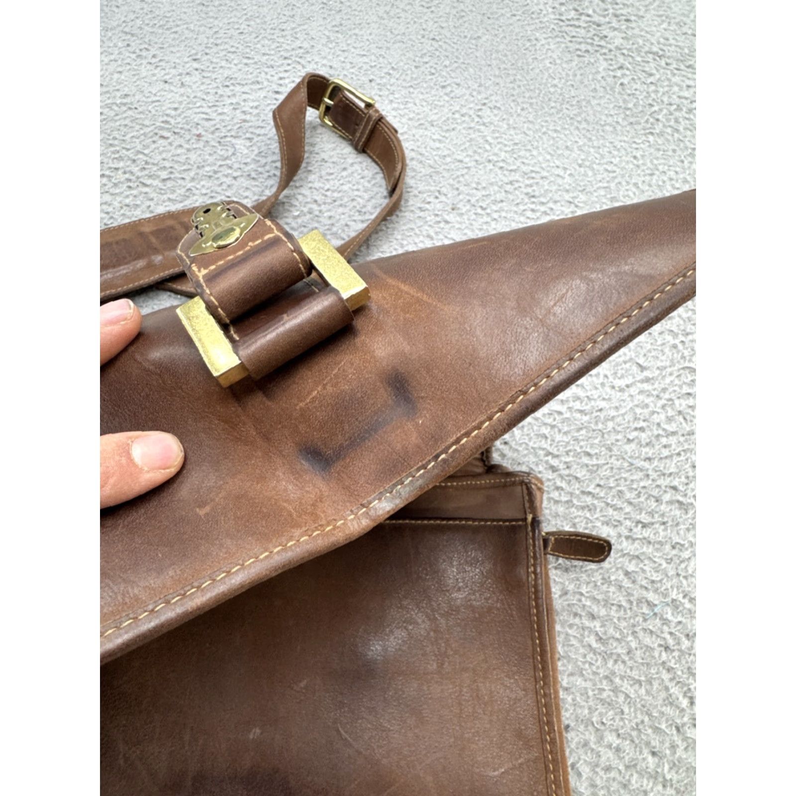 Vintage VINTAGE GH BASS & Co. Leather Purse Wallet ORGANIZER Shoulder Bag Size ONE SIZE - 6 Thumbnail