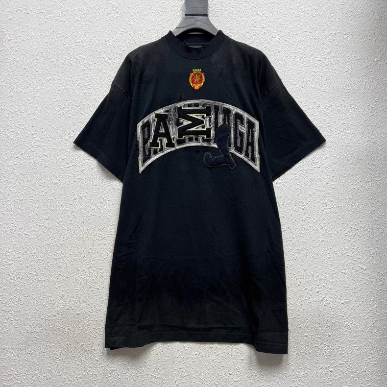Balenciaga Balenciaga Manchester United Black T-Shirt Size US XS / EU 42 / 0 - 1 Thumbnail