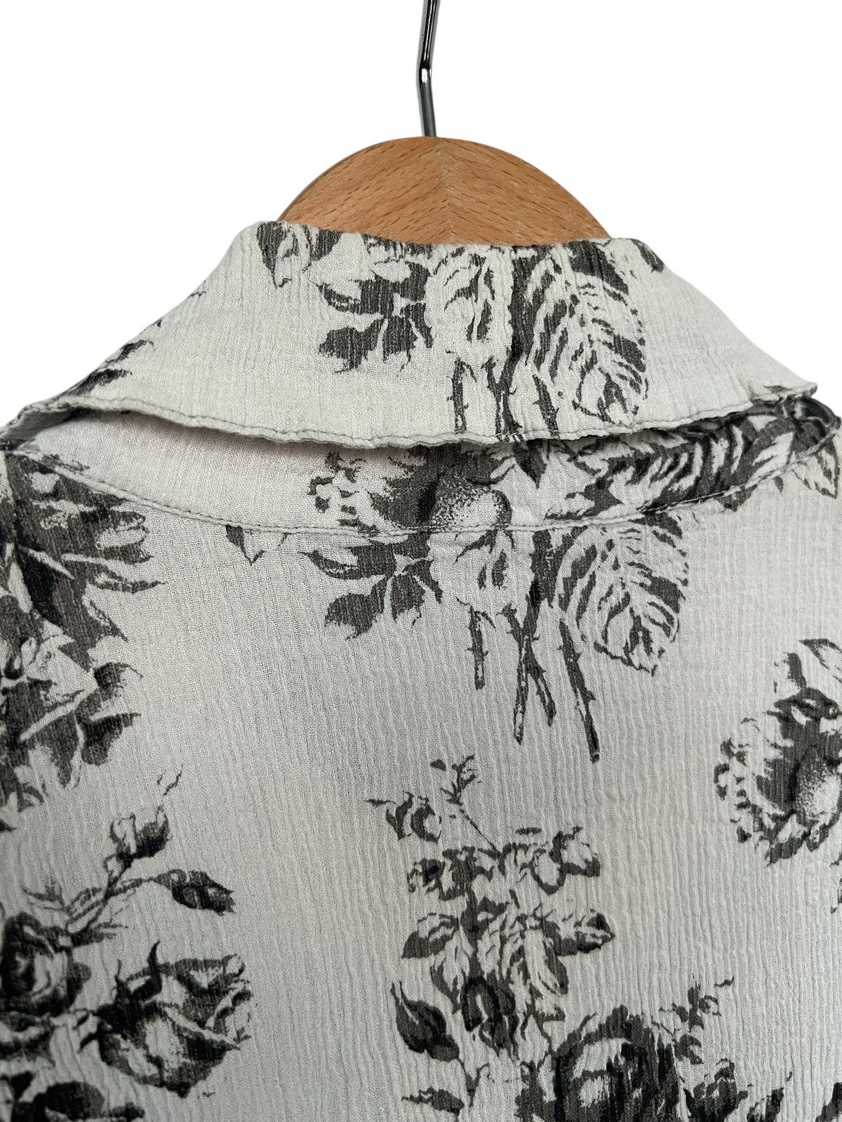 Issey Miyake Tsumori Chisato Pleated Floral Motif Button Up Shirt Size XS / US 0-2 / IT 36-38 - 9 Thumbnail