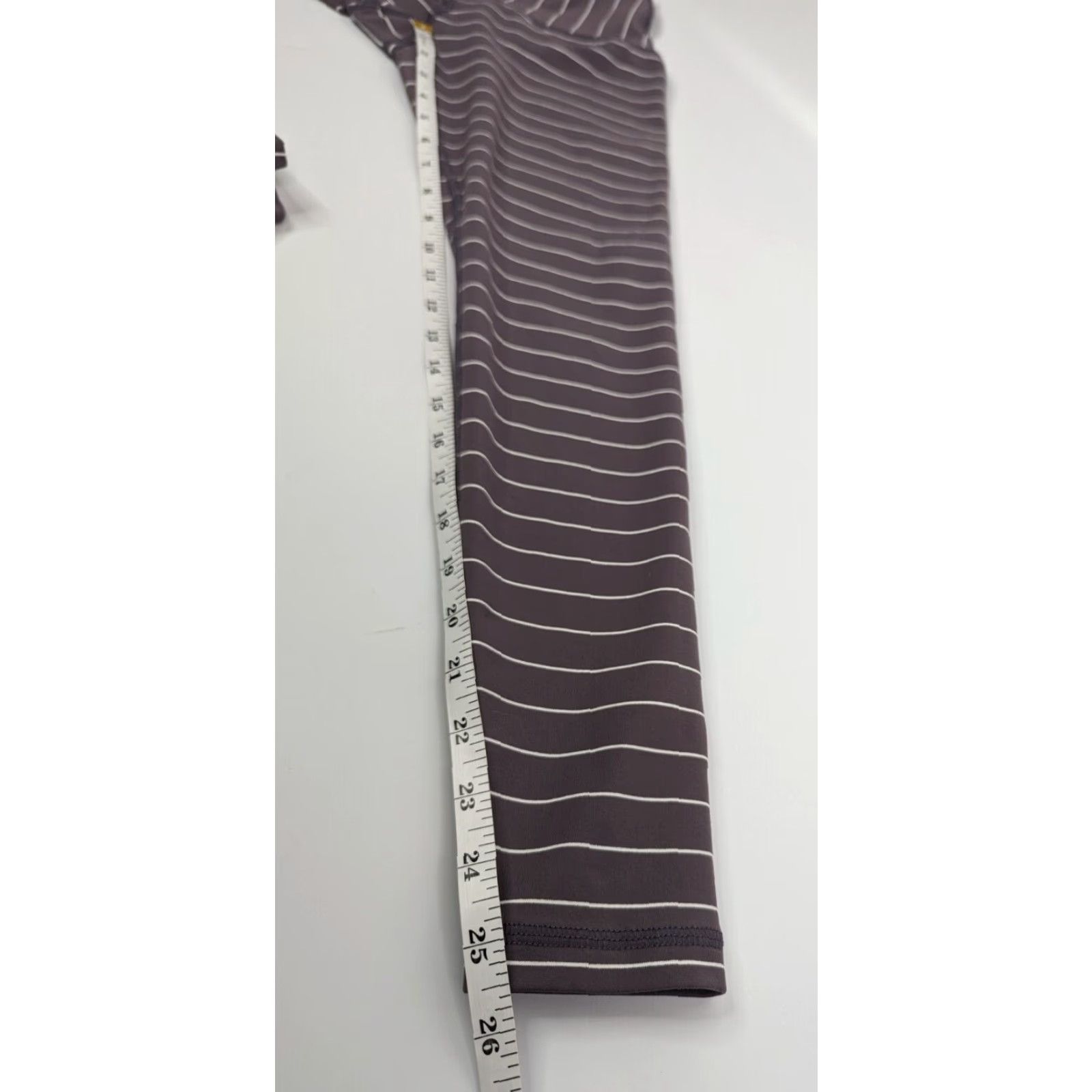 Vintage Glyder Leggings Womens Vital 7/8 Purple White Stripe Size XS Activewear Clothing Womens Compression Leg Pant Size 26" / US 2 / IT 38 - 5 Thumbnail