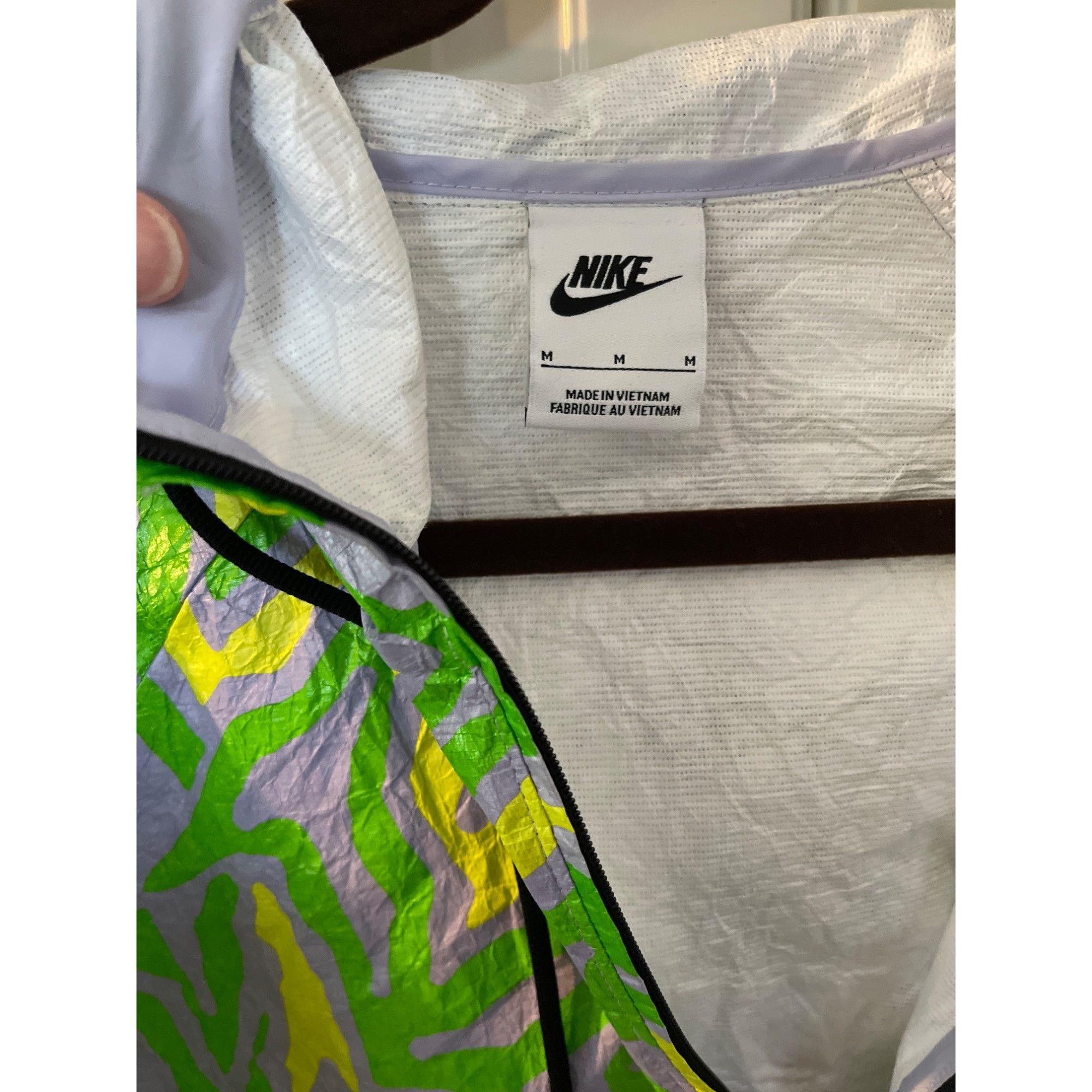 Nike Nike Men's Swoosh Itax Multicolor Lightweight Windbreaker Ja Size US M / EU 48-50 / 2 - 2 Thumbnail
