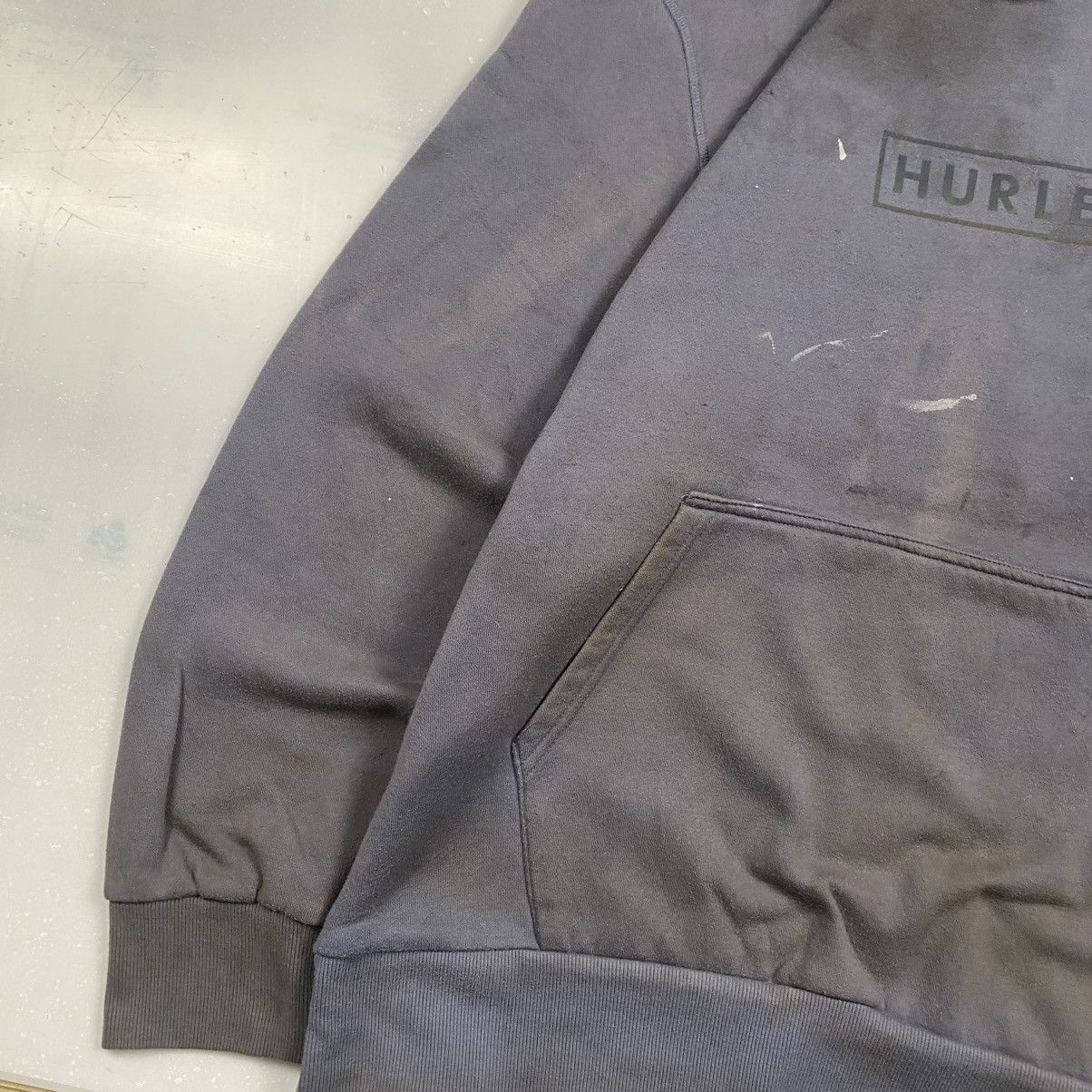 Hurley × Vintage Vintage y2k Distressed Thrashed Hurley Pullover Size US XL / EU 56 / 4 - 3 Thumbnail