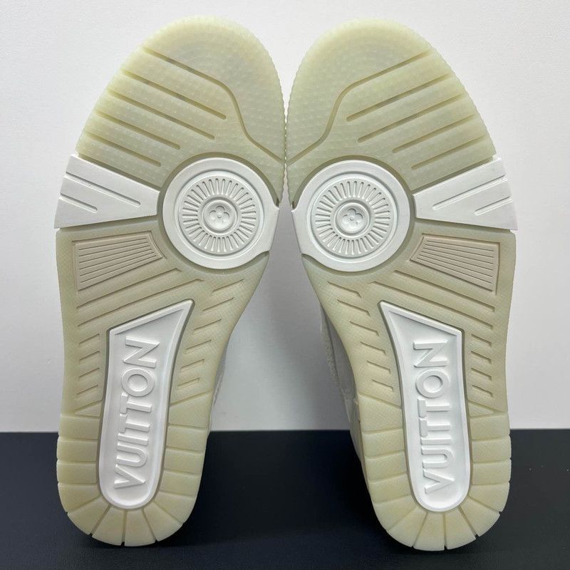 Louis Vuitton Louis Vuitton White Cement Low-Top Fashion Sneakers -2508 Size US 9.5 / EU 42-43 - 4 Thumbnail