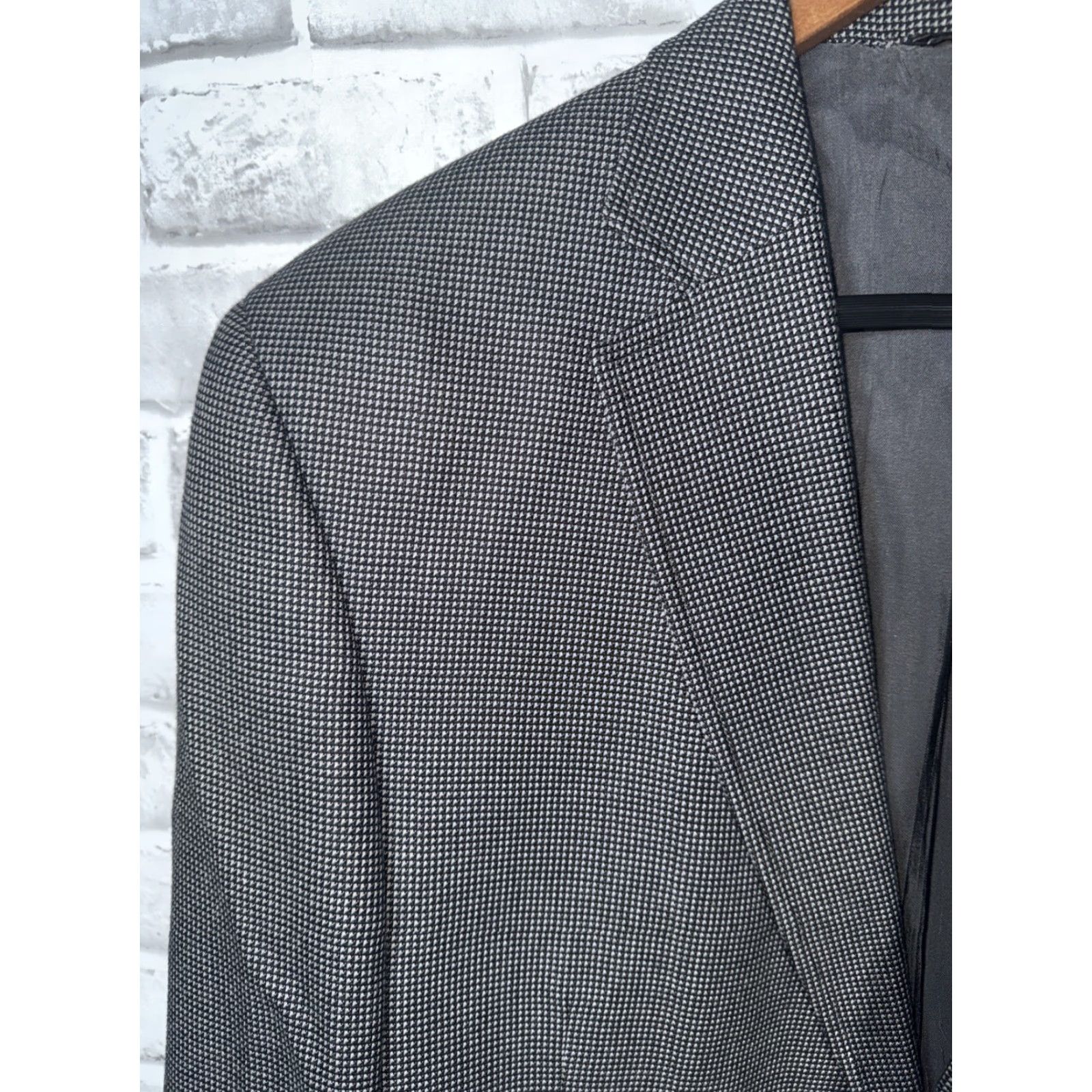 Jack Victor VINTAGE Jack Victor Sport Coat Mens 44R Gray Bamboo Viscose 2 Button Sports Coat Size US S / EU 44-46 / 1 - 5 Thumbnail