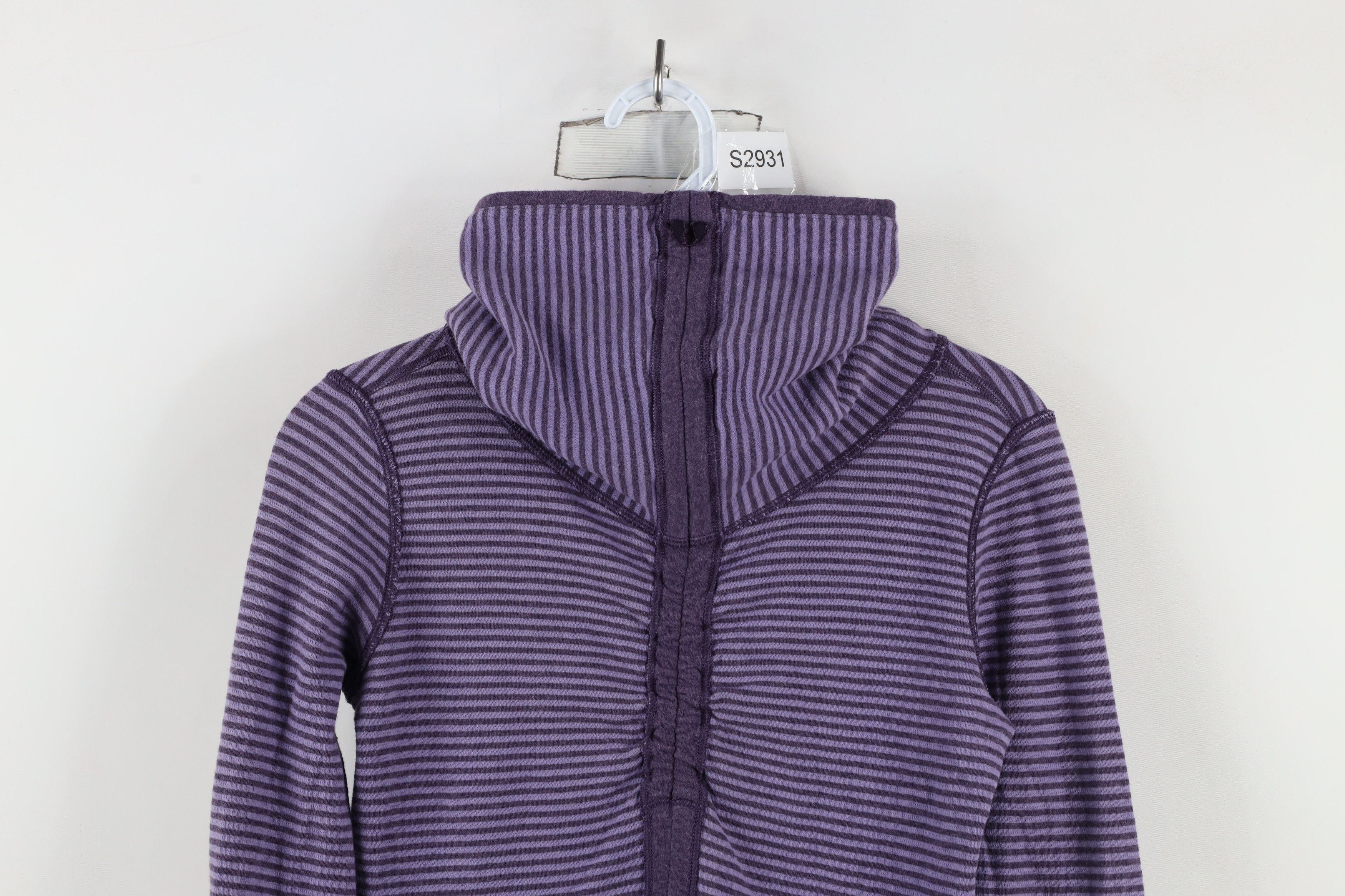 Lululemon × Vintage Lululemon Reversible In A Cinch Funnel Neck Sweater Purple Size XS / US 0-2 / IT 36-38 - 2 Thumbnail