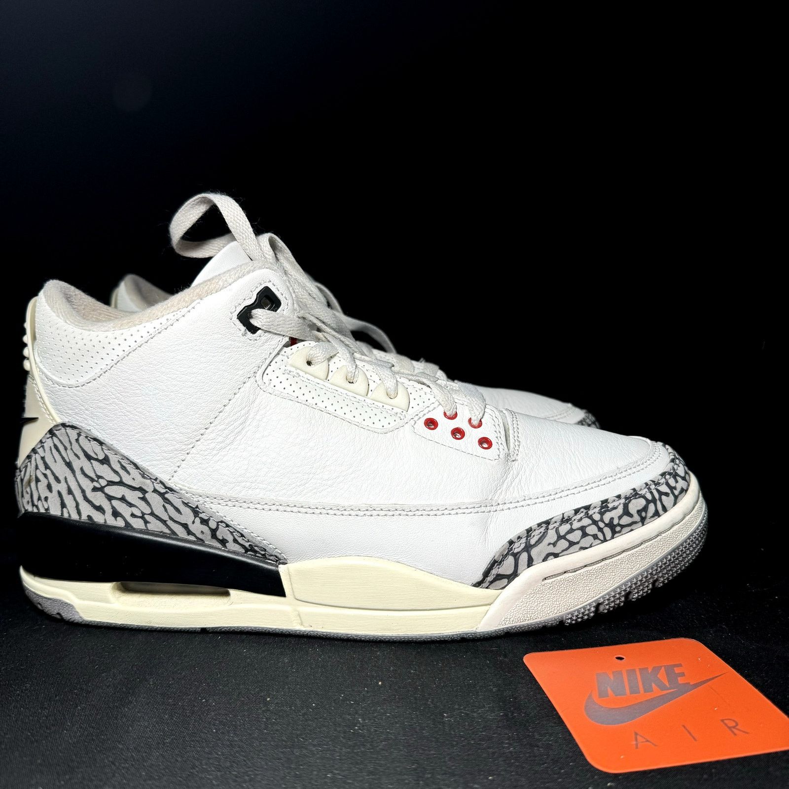 Jordan Brand × Nike Size 9.5 - Nike Air Jordan 3 Retro White Cement Reimagined Size US 9.5 / EU 42-43 - 1 Thumbnail