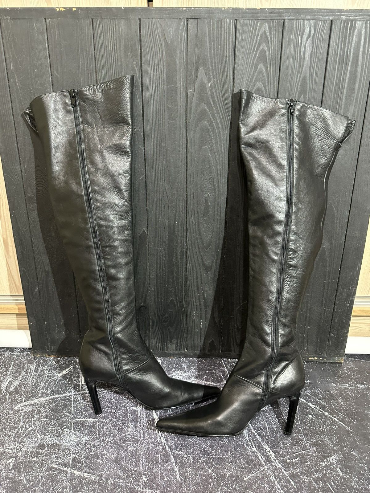 Buffalo London Buffalo London Women’s Leather Heels boots size 38 Size US 8 / IT 38 - 10 Thumbnail