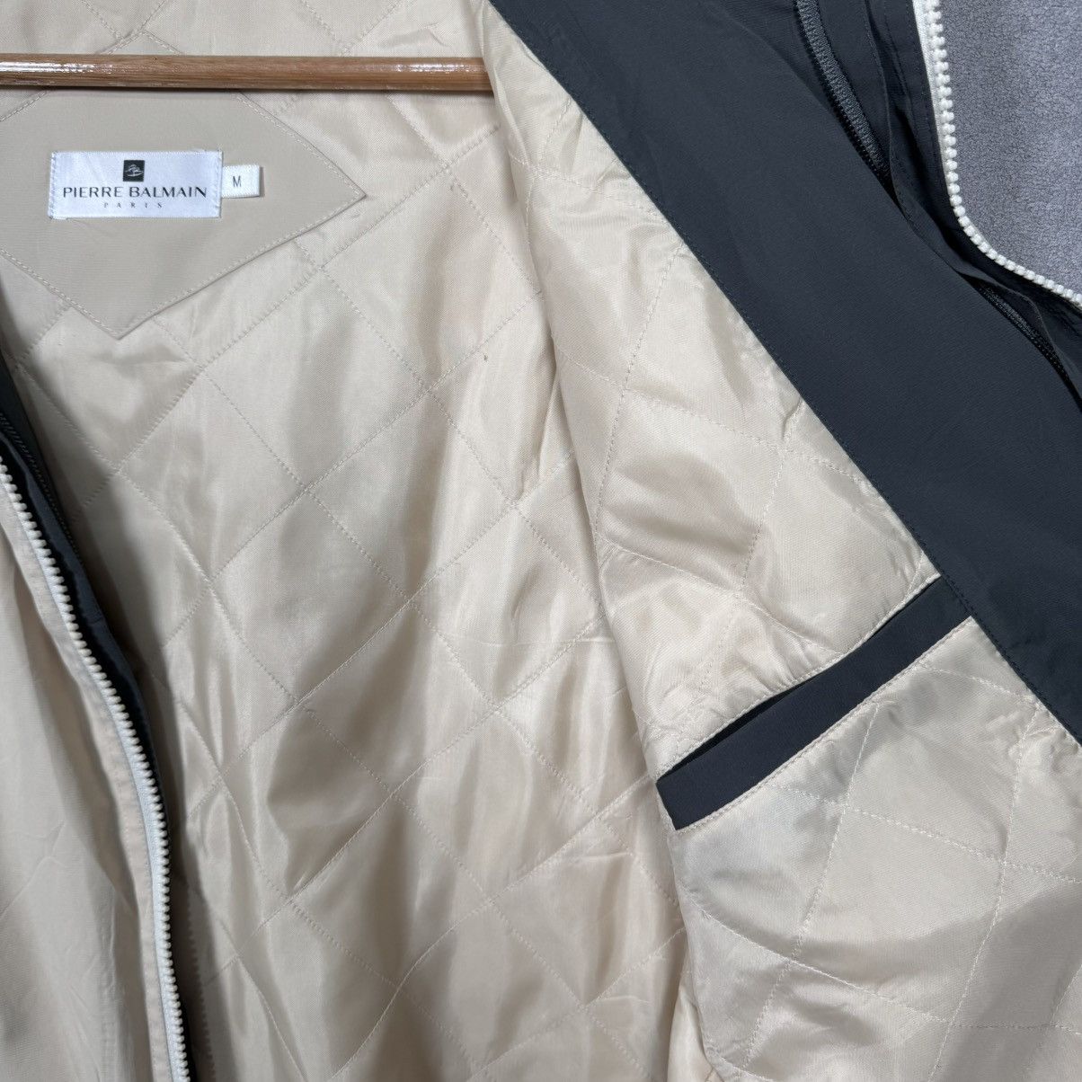 Balmain × Pierre Balmain × Vintage Vintage Pierre Balmain Thermolite Insulation Offwhite Size M Size US M / EU 48-50 / 2 - 11 Thumbnail