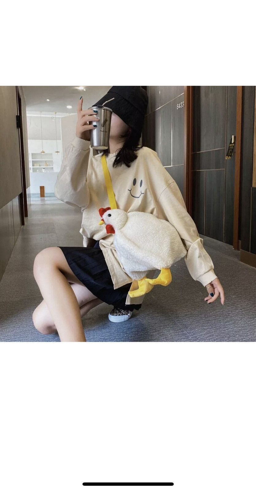 Other Women’s Faux Fur Cartoon Chicken Plush Tote & Crossbody Bag Size ONE SIZE - 7 Thumbnail