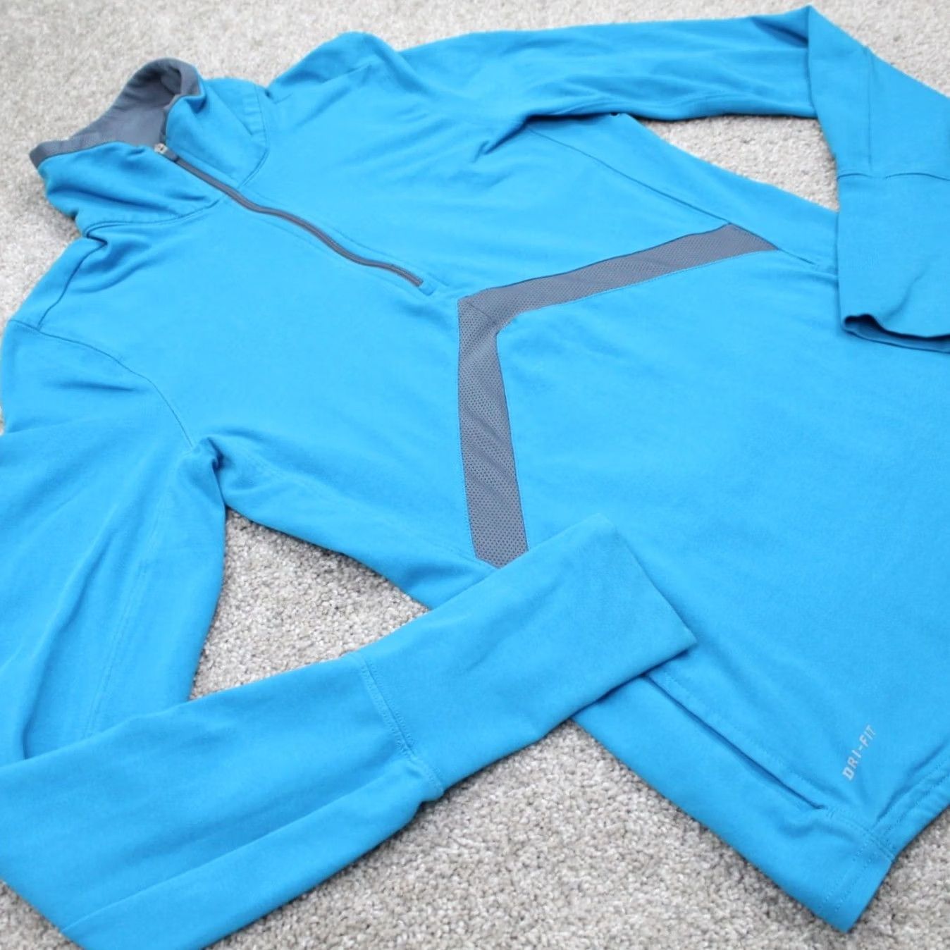 Nike Nike Element Running Sweatshirt Mens Medium Blue 1/2 Zip Long Sleeve Pullover Size M / US 6-8 / IT 42-44 - 6 Thumbnail