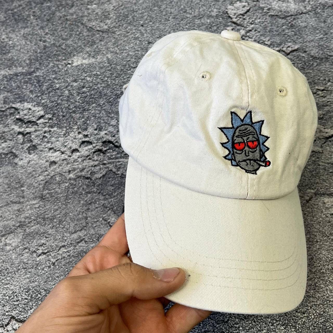 Vintage Vintage Rick And Morty Baseball Cap Embroidered Smoking Rick Size ONE SIZE - 6 Thumbnail