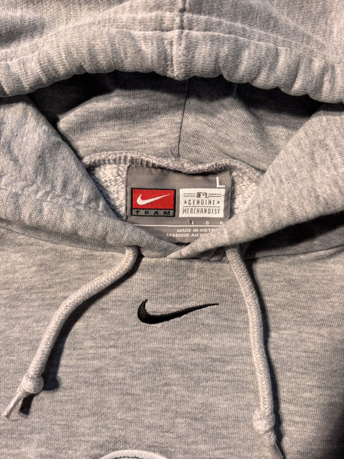 Nike Vtg Nike Center Check Swoosh MLB Chicago White Sox Pullover Size US L / EU 52-54 / 3 - 3 Thumbnail