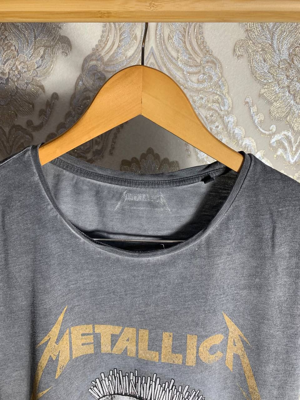 Band Tees VERY RARE METALLICA SKULL WORLD TOUR ROCK T-SHIRT Y2K 90s Size US L / EU 52-54 / 3 - 3 Thumbnail