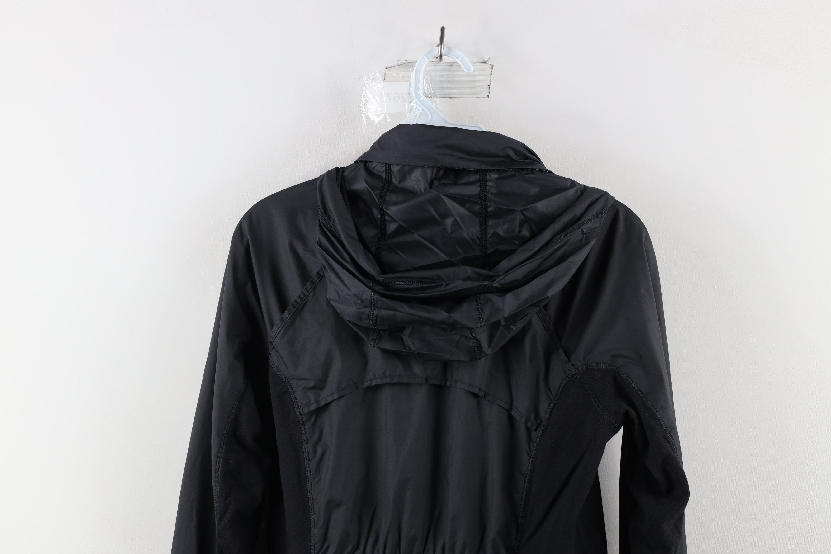 Lululemon × Vintage Lululemon Hooded Full Zip Running Jacket Windbreaker Size M / US 6-8 / IT 42-44 - 12 Thumbnail