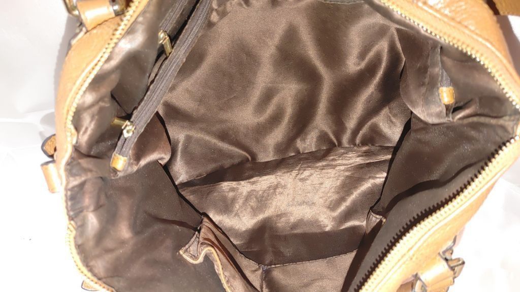 Katie Eary Kattee Pebbled Leather Shoulder Bag Size ONE SIZE - 10 Thumbnail