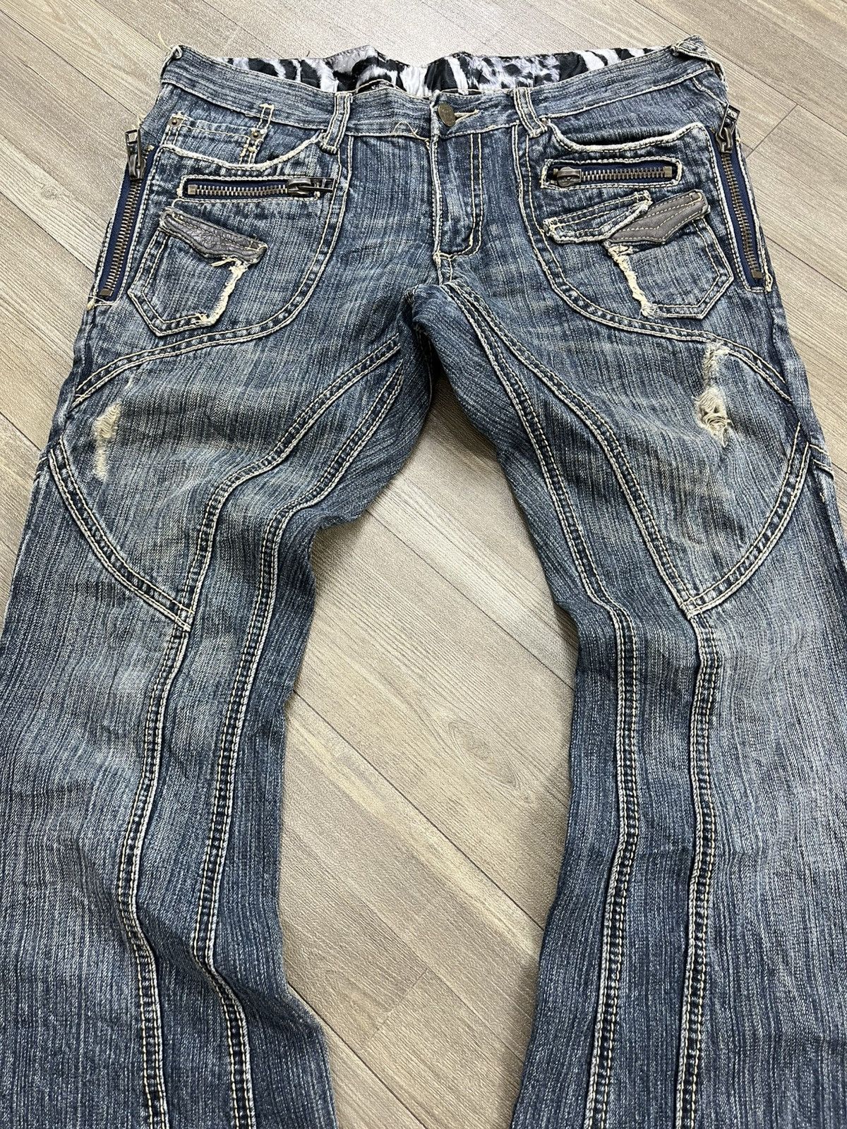 Tornado Mart 2000s Tornado Mart Washed Spiral Distressed Flared Jeans Lgb Size US 33 - 2 Thumbnail